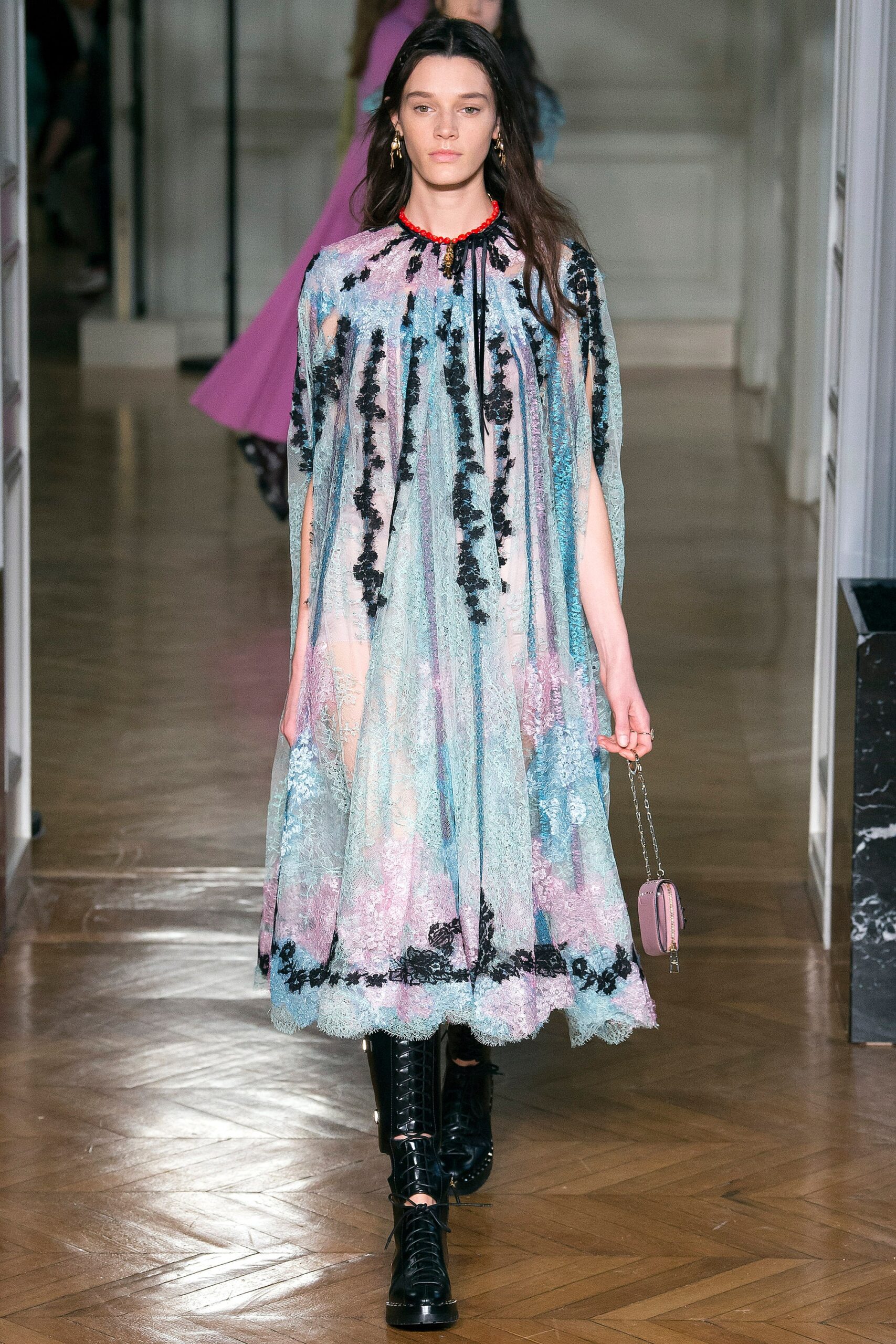 Valentino F/W 17 Look 11