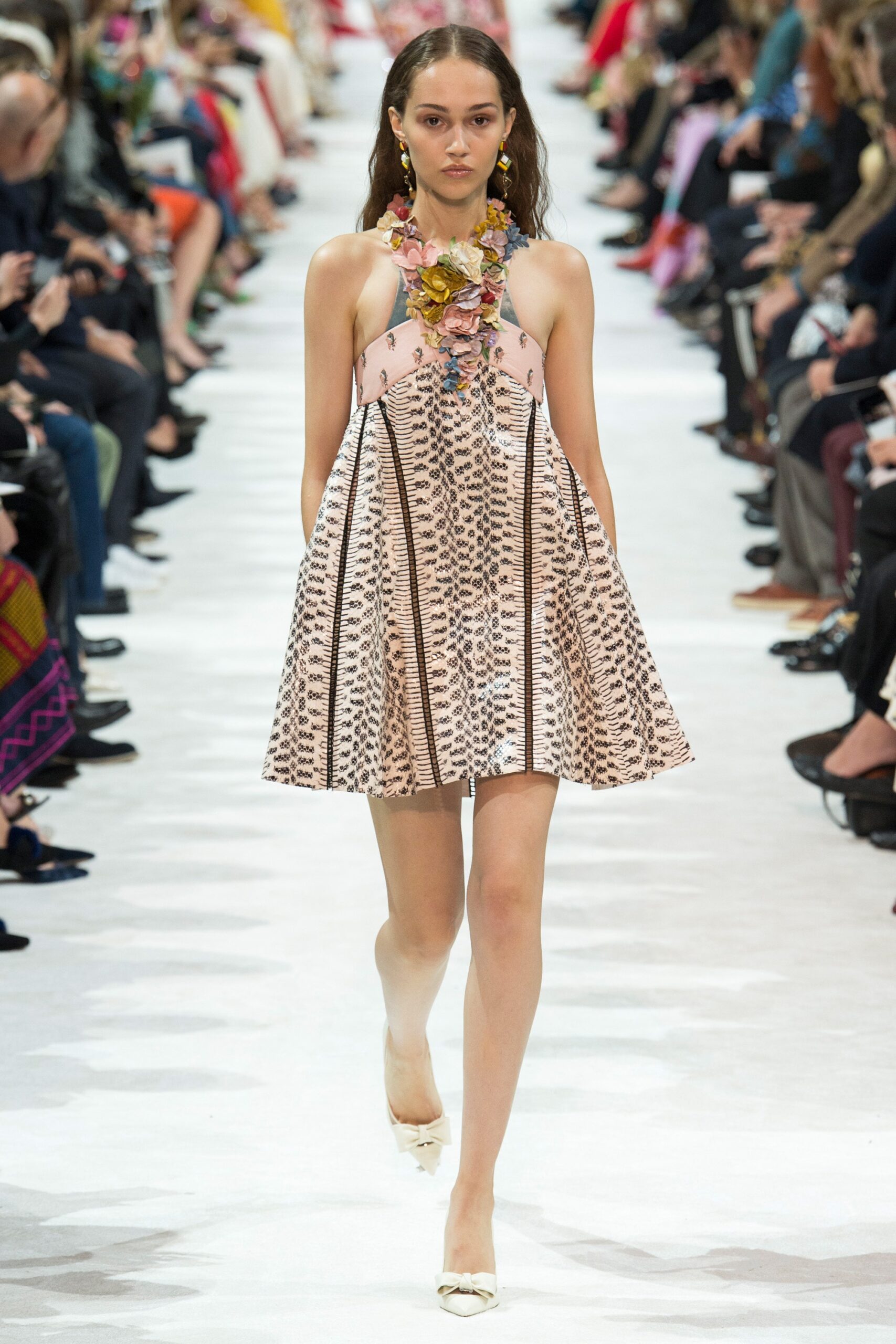 Valentino S/S 18 Look 9