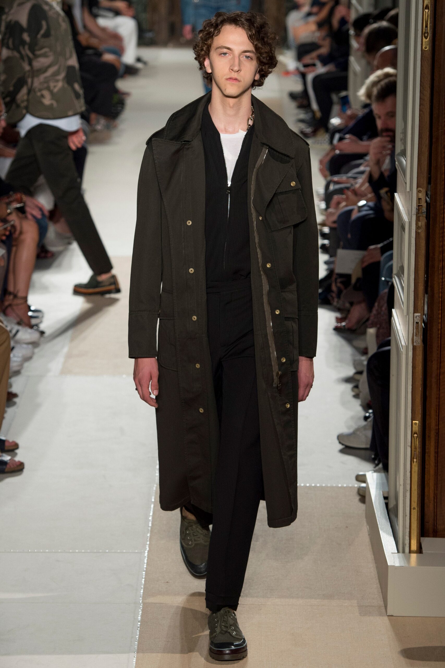 Valentino S/S 17 Menswear Look 28
