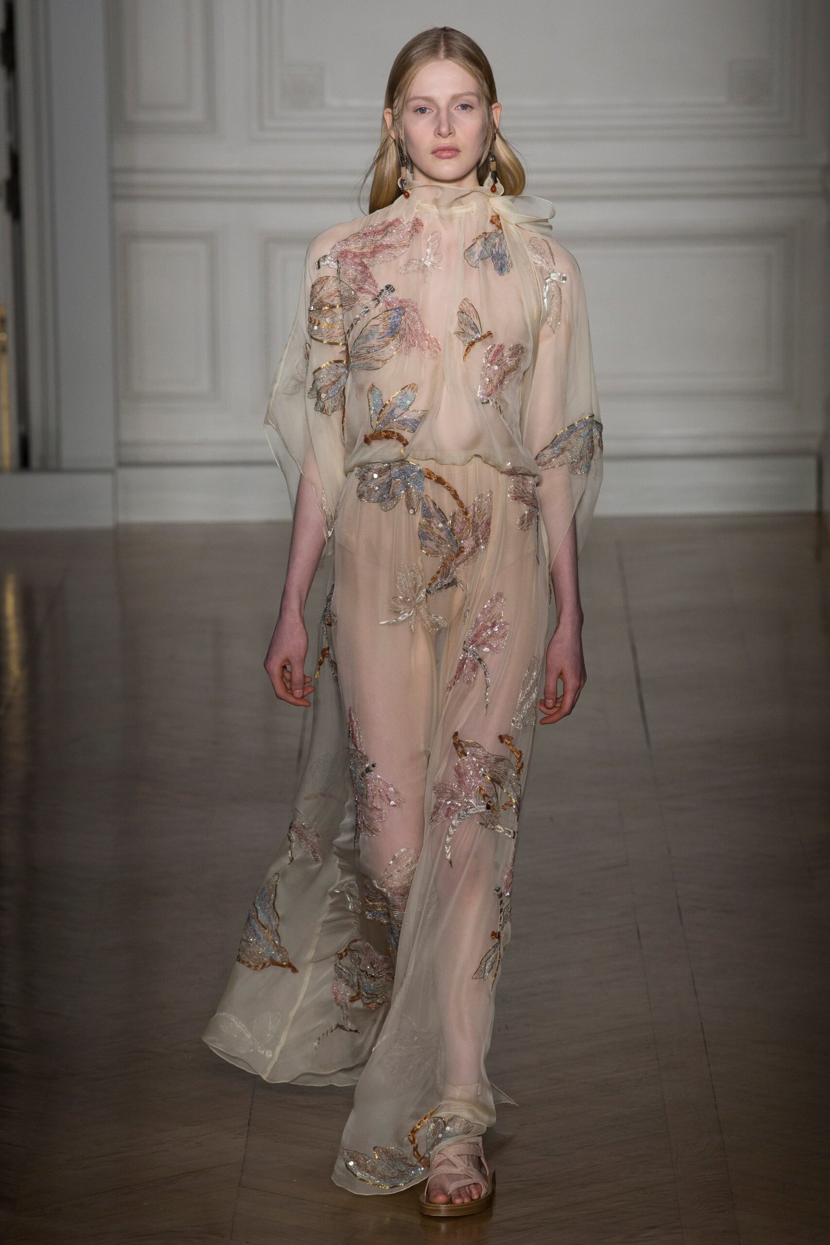 Valentino S/S 17 Couture Look 6