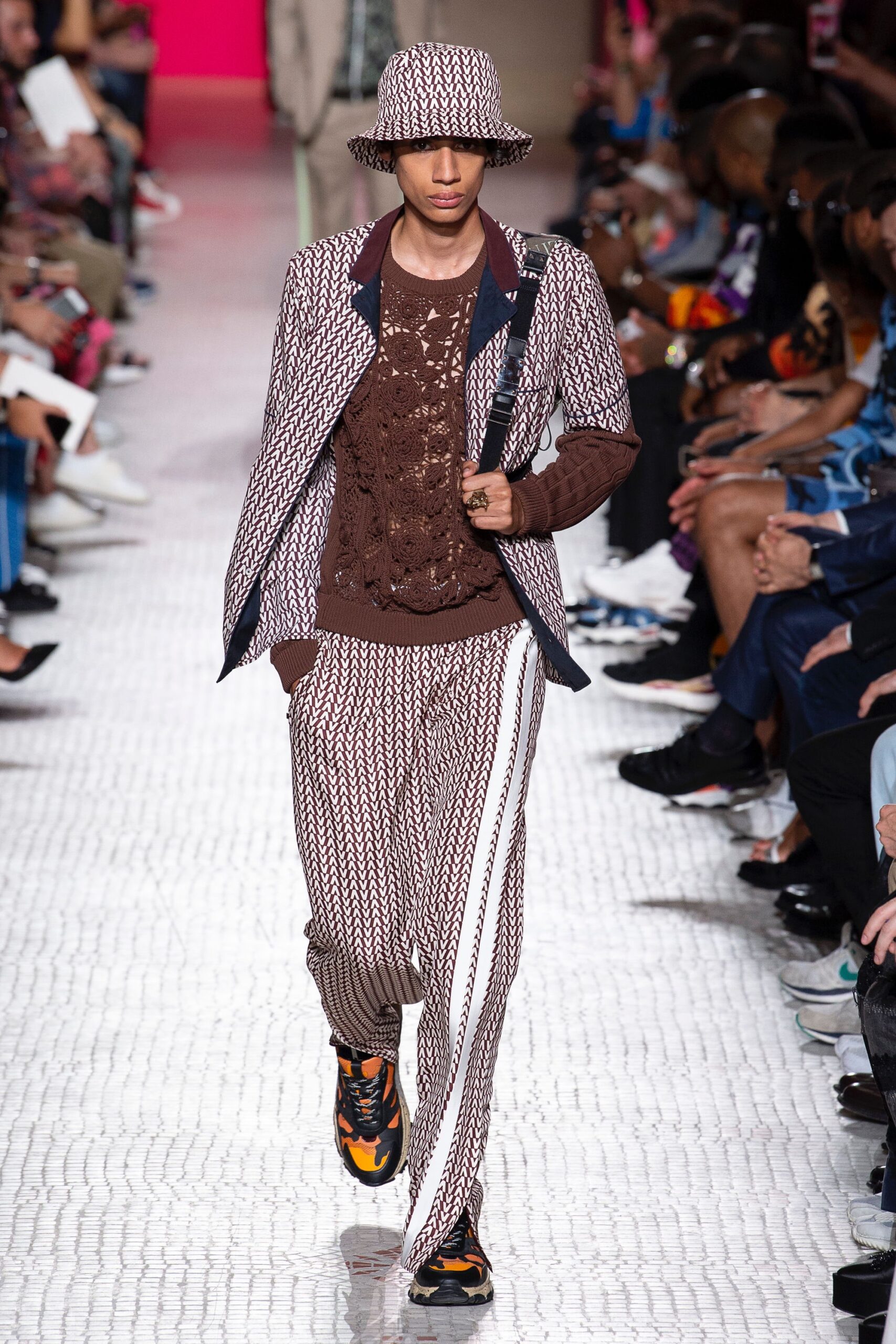 Valentino S/S 19 Menswear Look 24