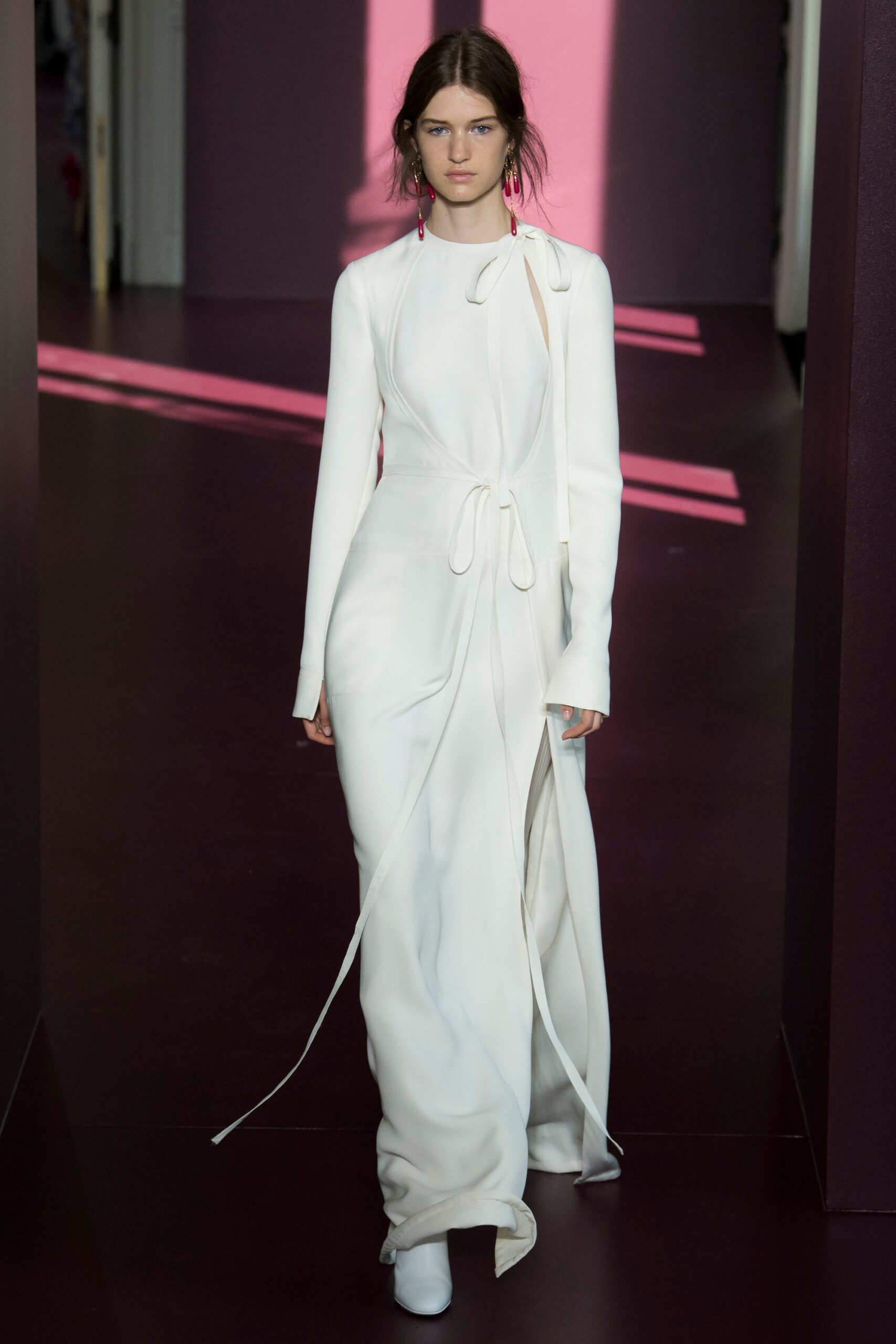 Valentino F/W 17 Couture Look 33