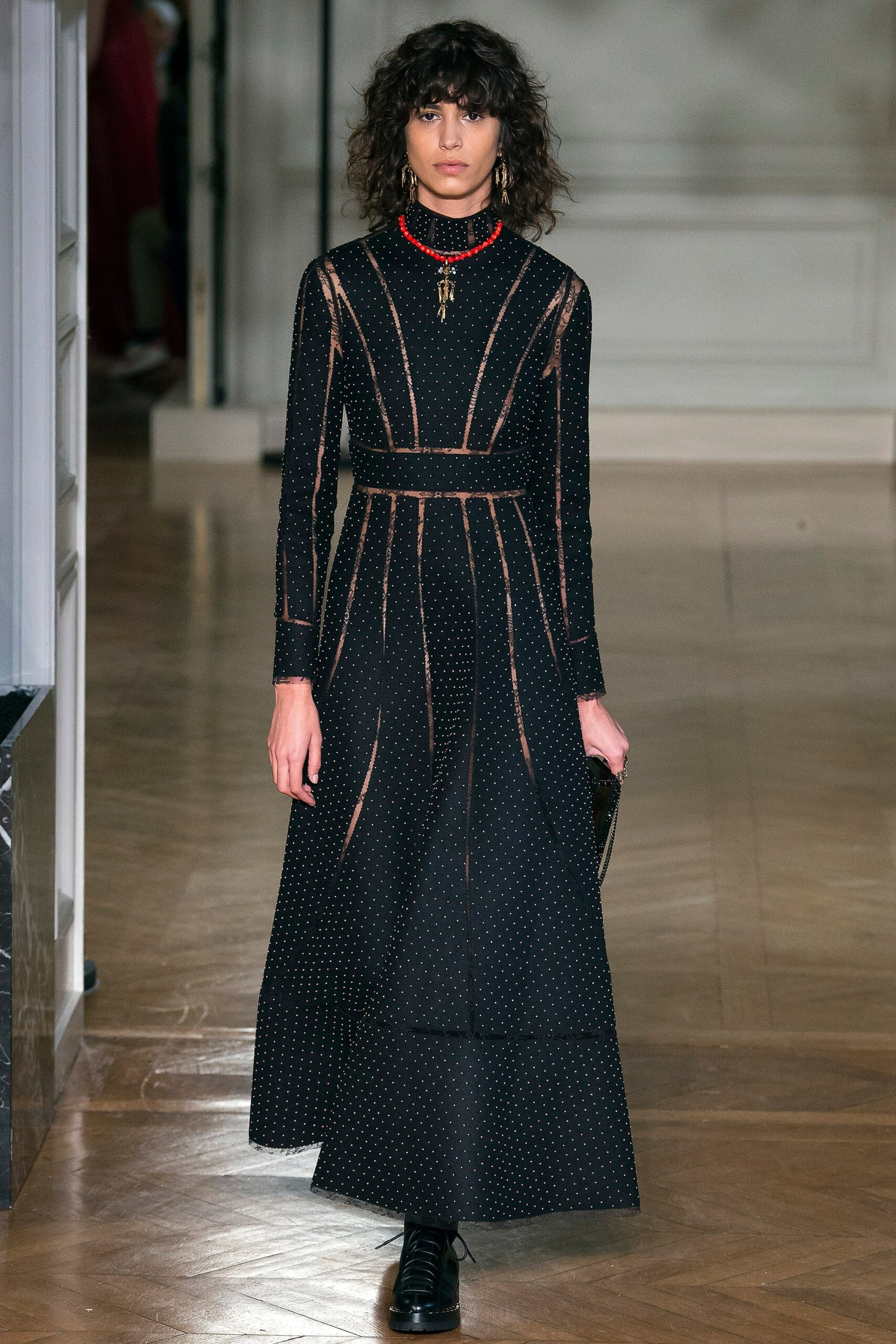 Valentino F/W 17 Look 16