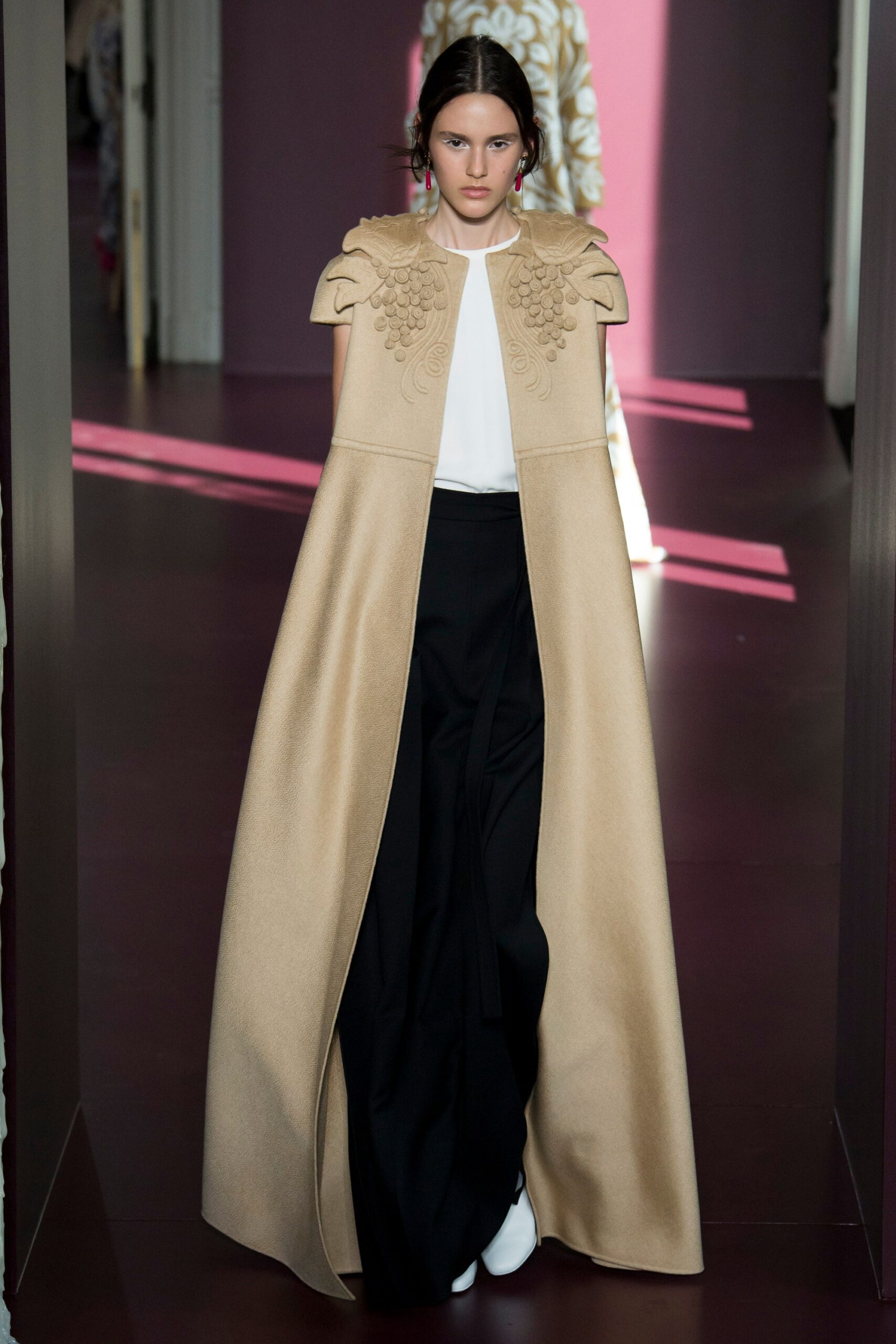 Valentino F/W 17 Couture Look 37