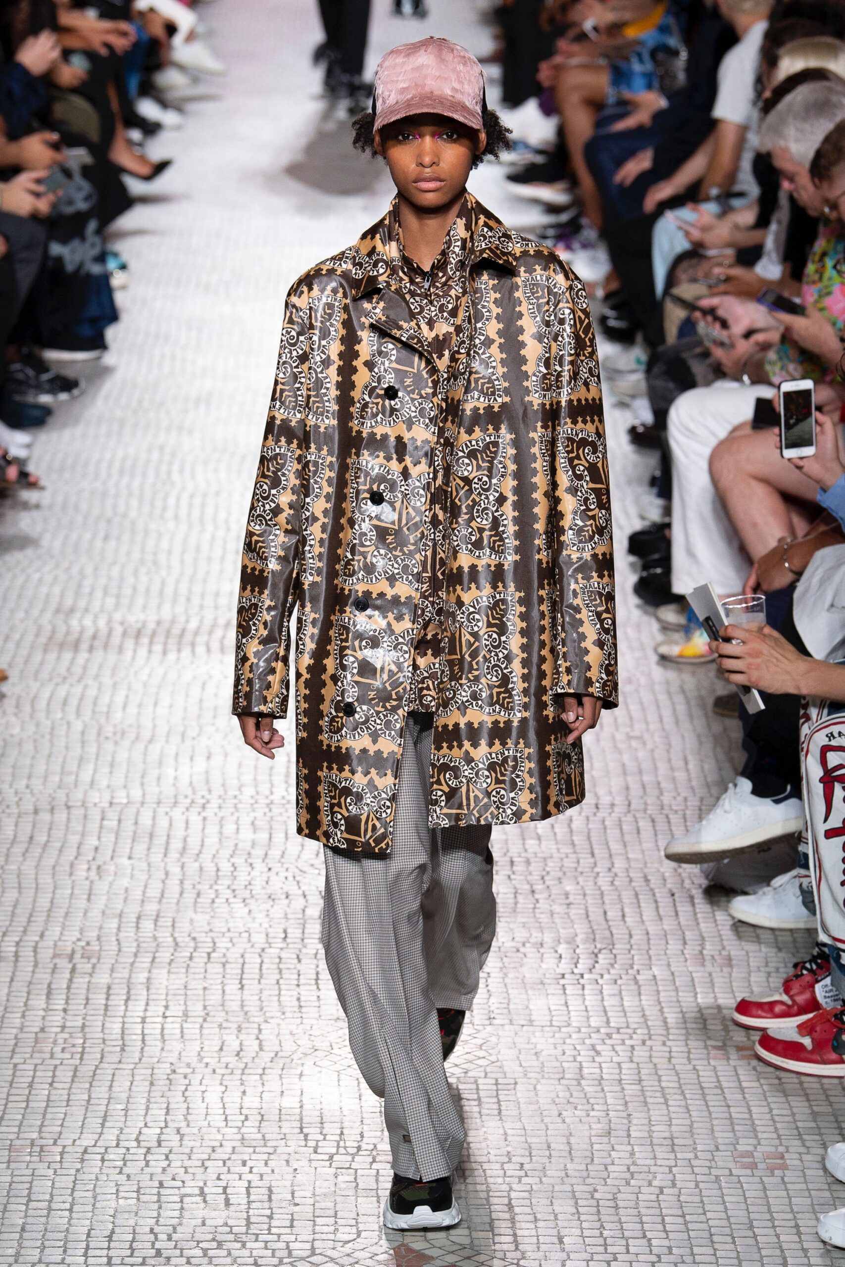 Valentino S/S 19 Menswear Look 31