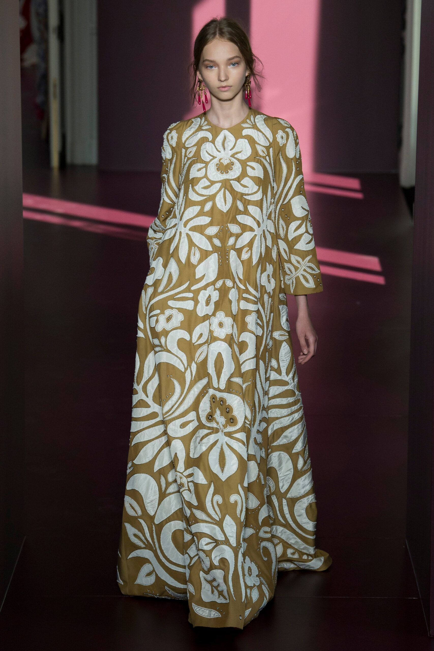 Valentino F/W 17 Couture Look 38