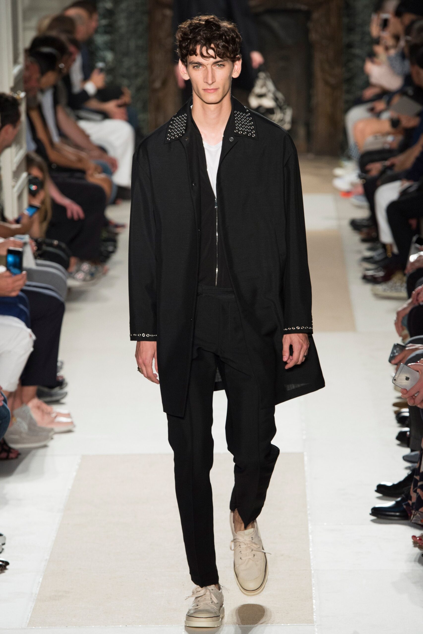 Valentino S/S 17 Menswear Look 43