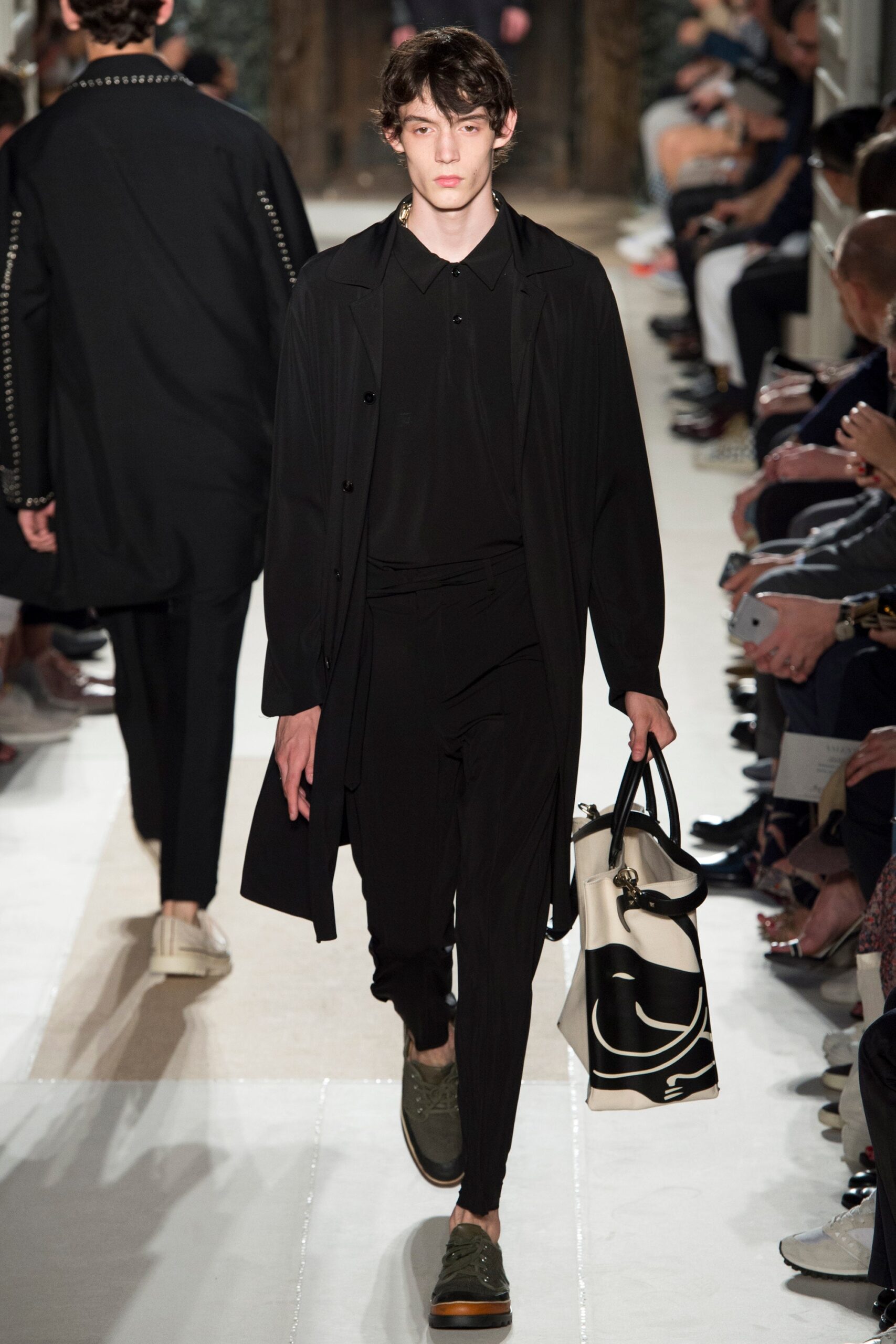 Valentino S/S 17 Menswear Look 44