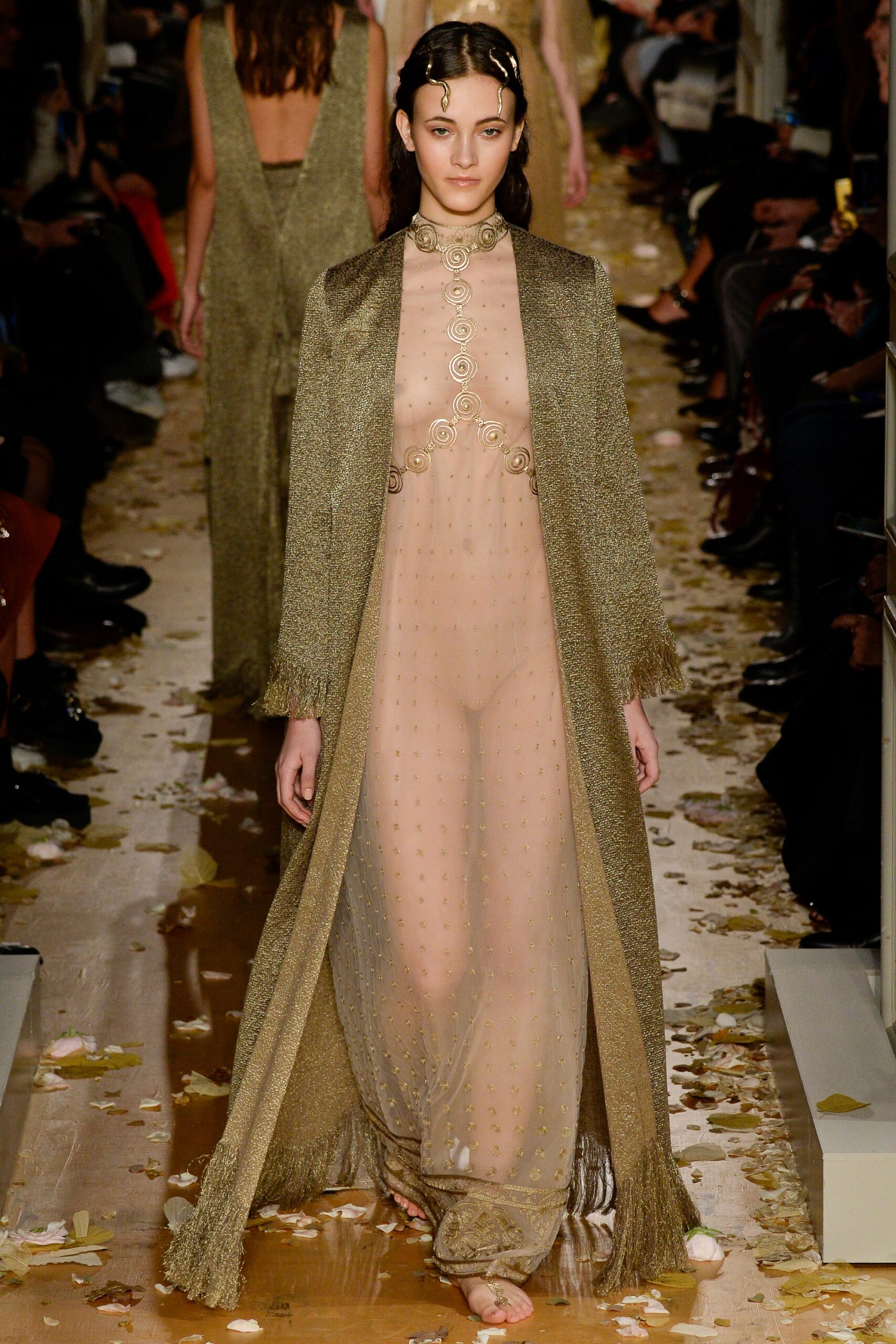 Valentino S/S 16 Couture Look 10