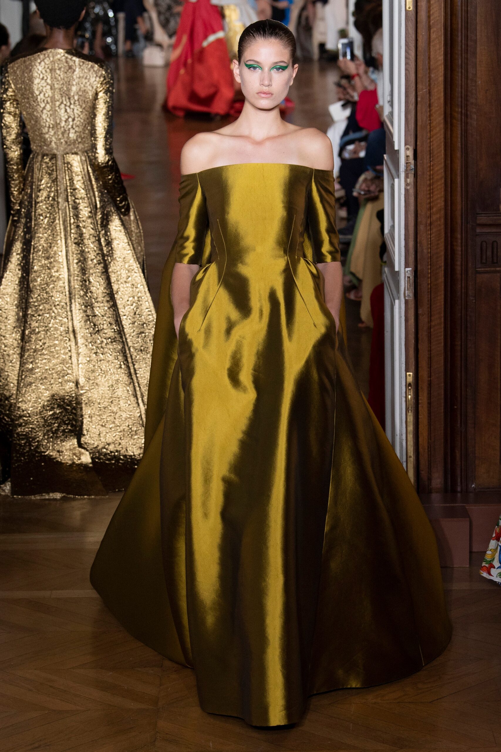 Valentino F/W 18 Couture Look 33