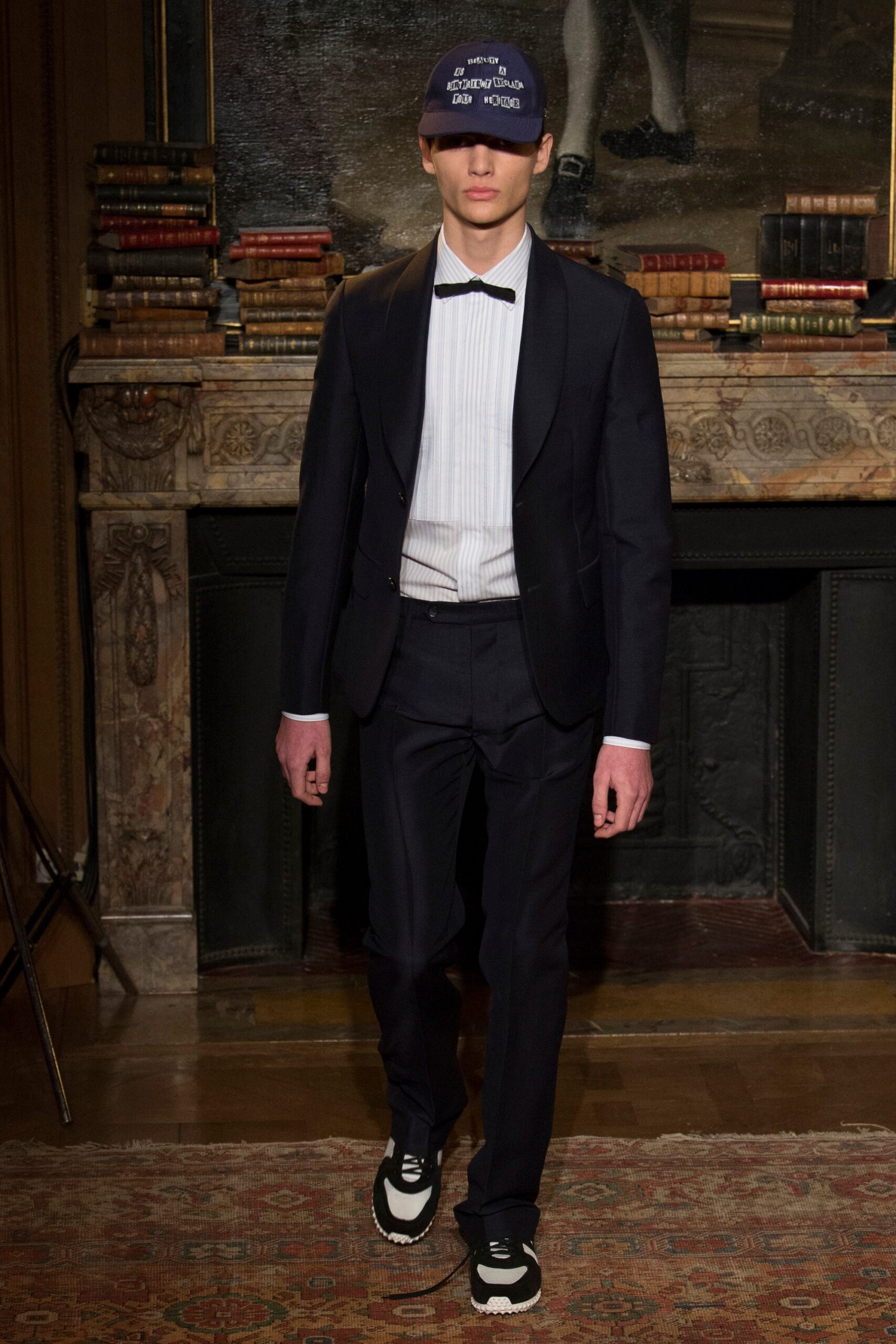 Valentino F/W 17 Menswear Look 15