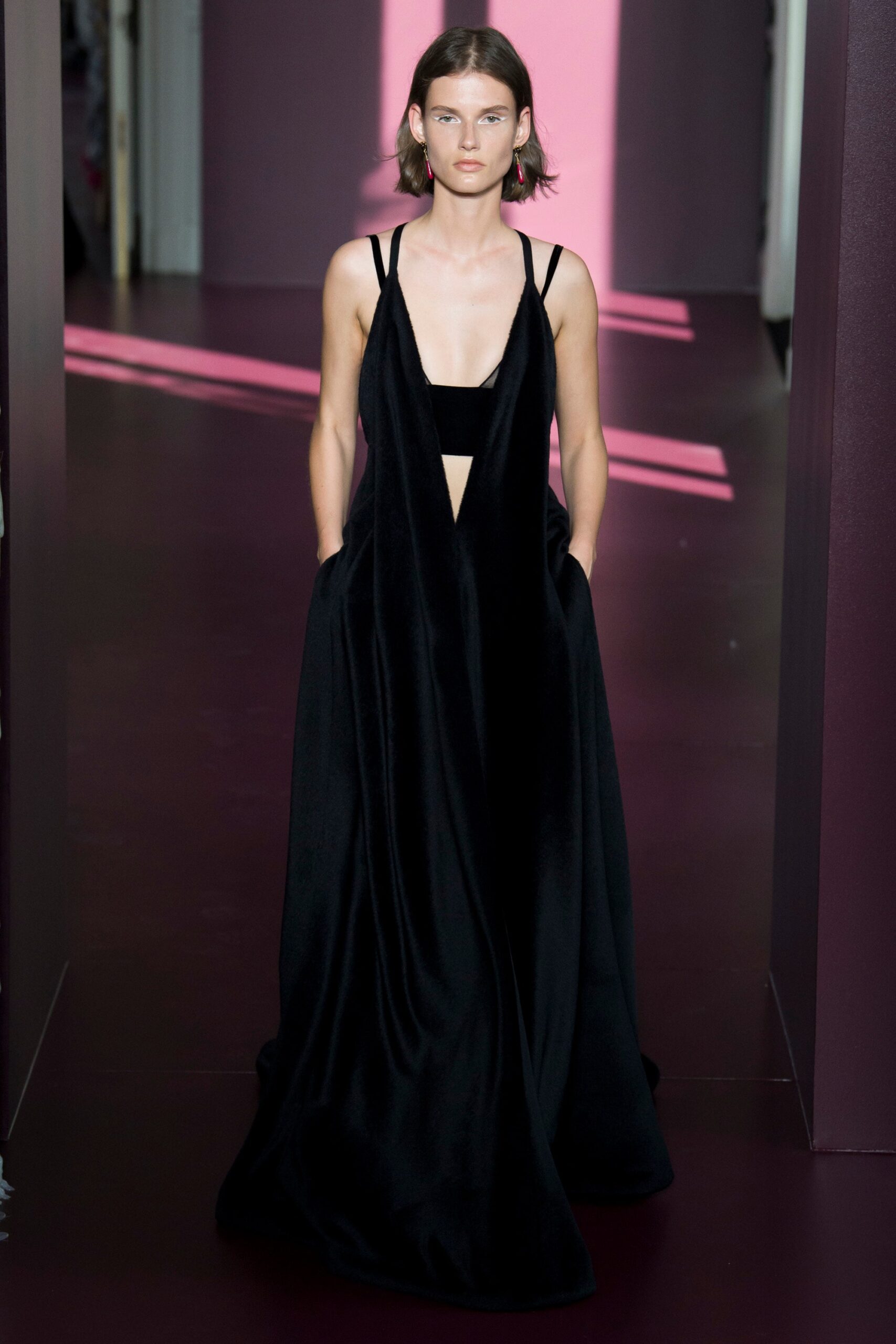 Valentino F/W 17 Couture Look 45