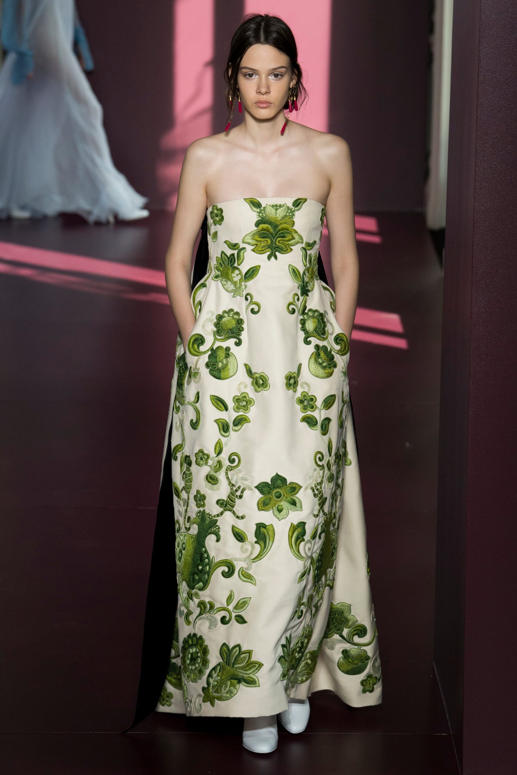 Valentino F/W 17 Couture Look 48