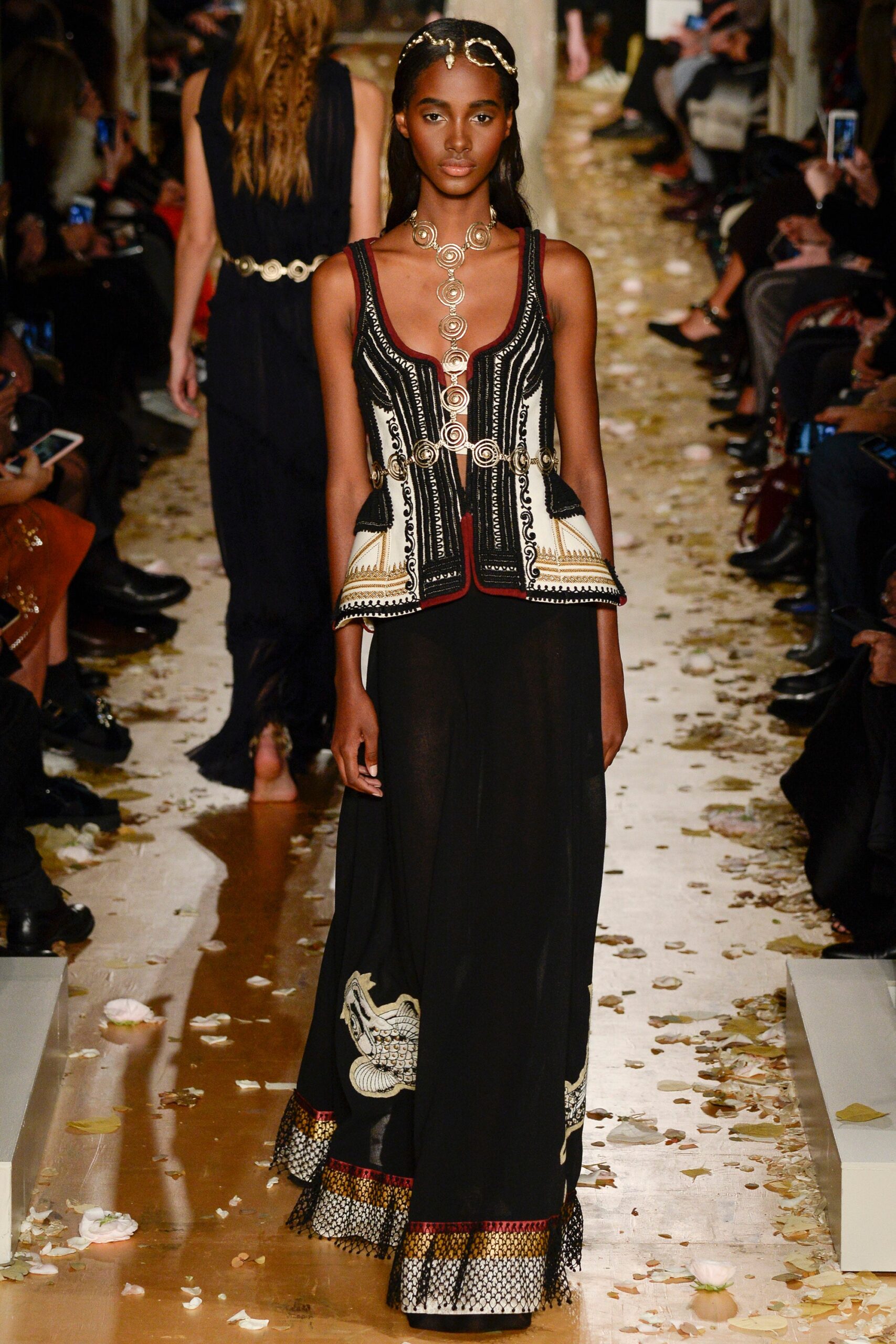 Valentino S/S 16 Couture Look 15