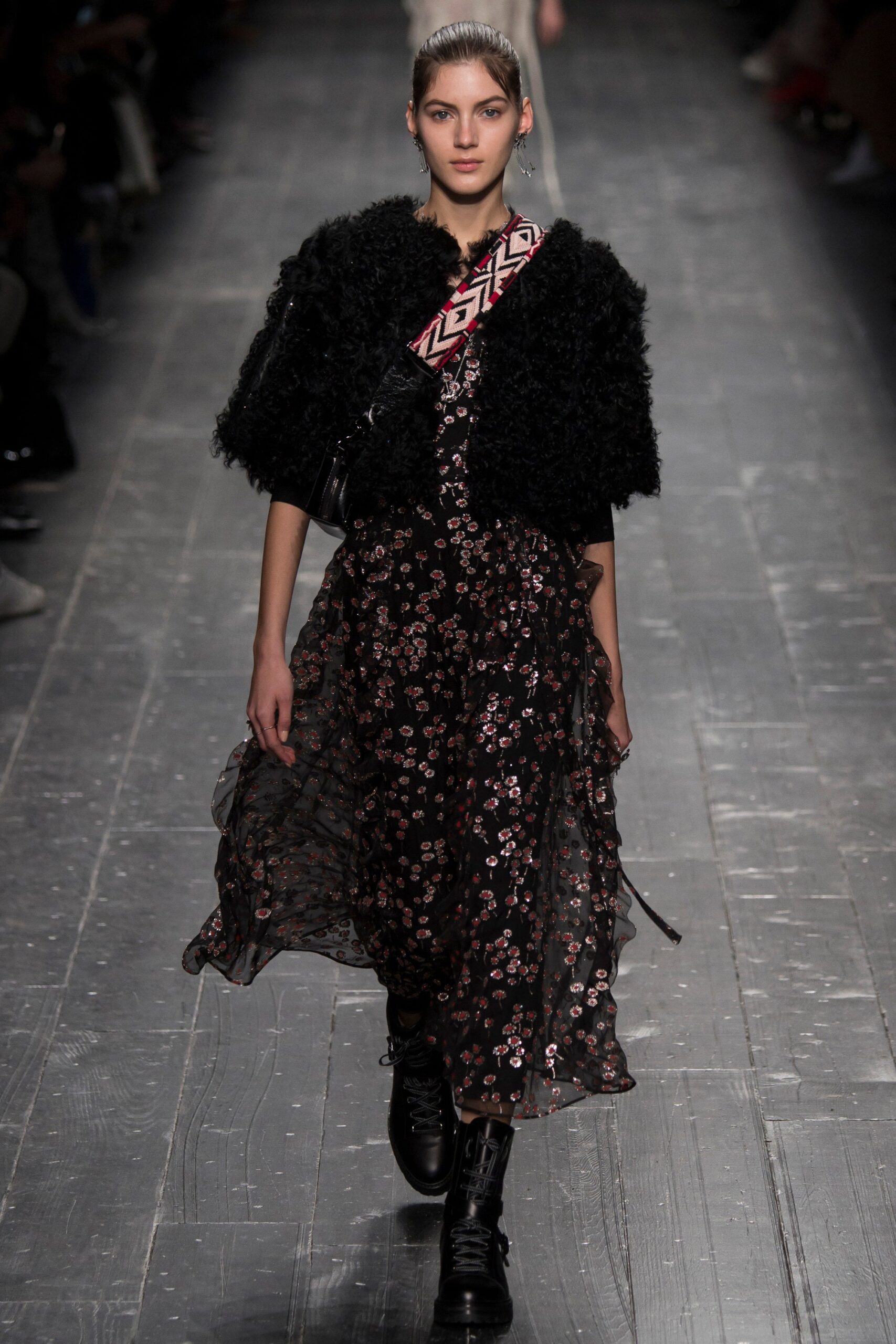 Valentino F/W 16 Look 13