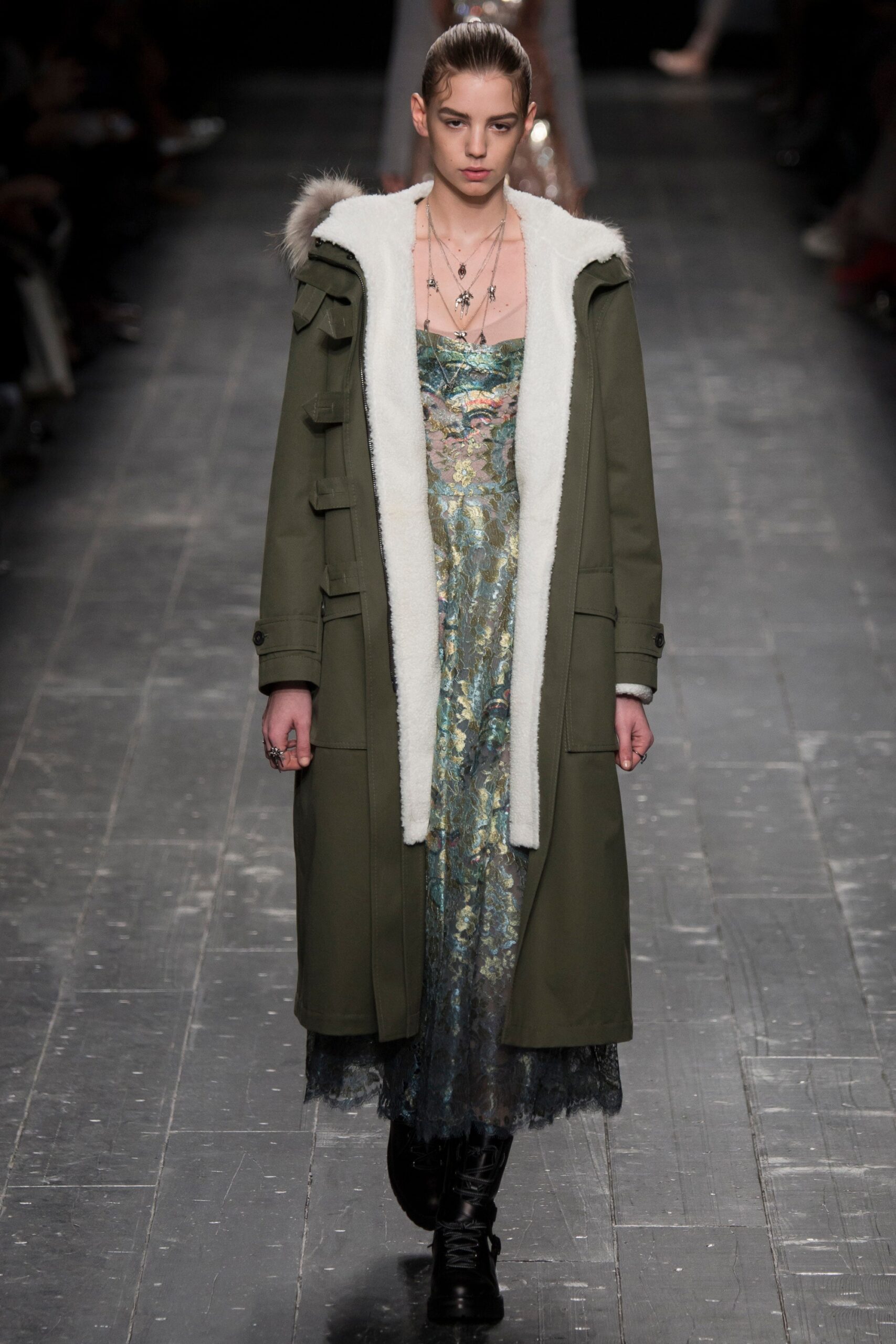 Valentino F/W 16 Look 16