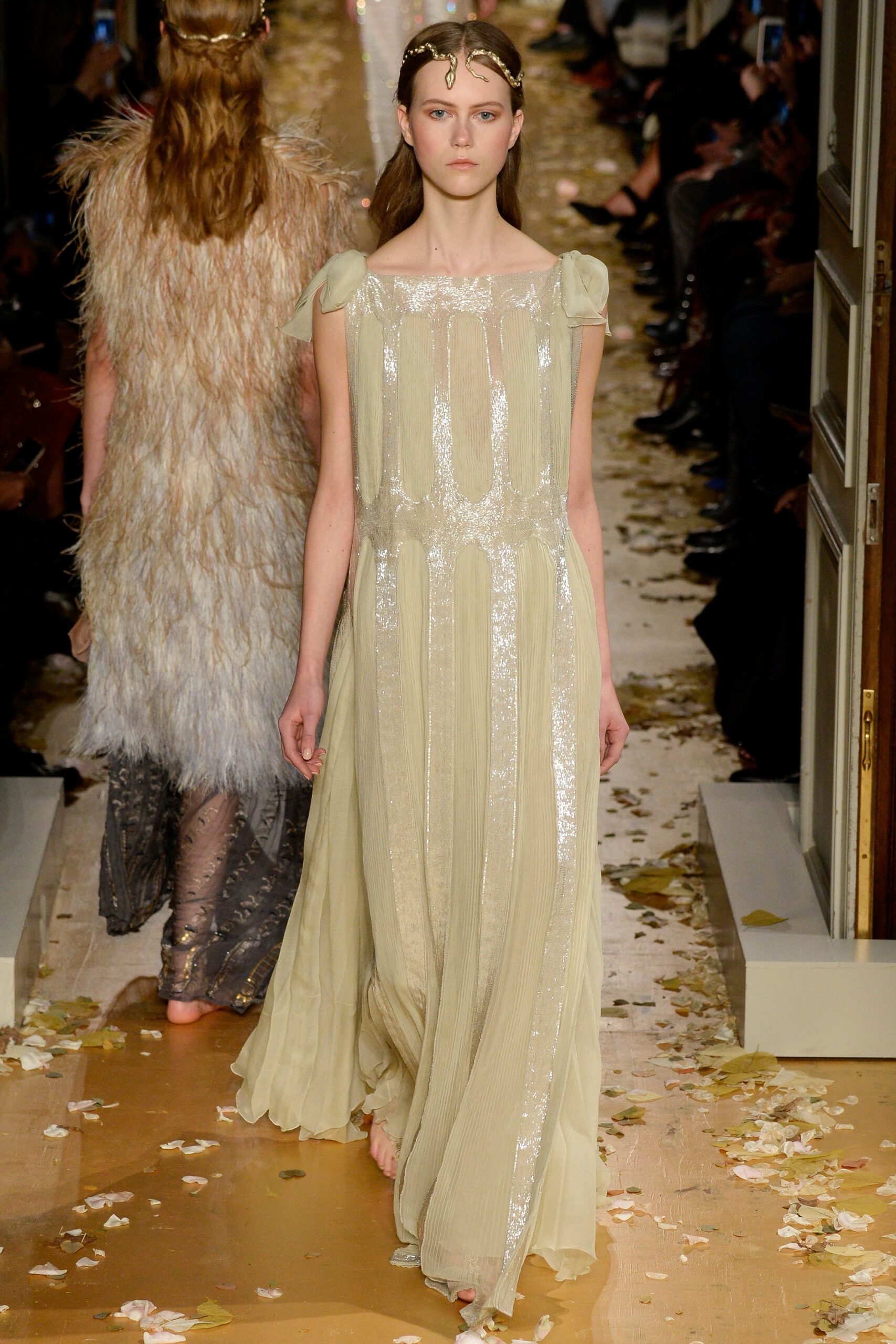 Valentino S/S 16 Couture Look 19