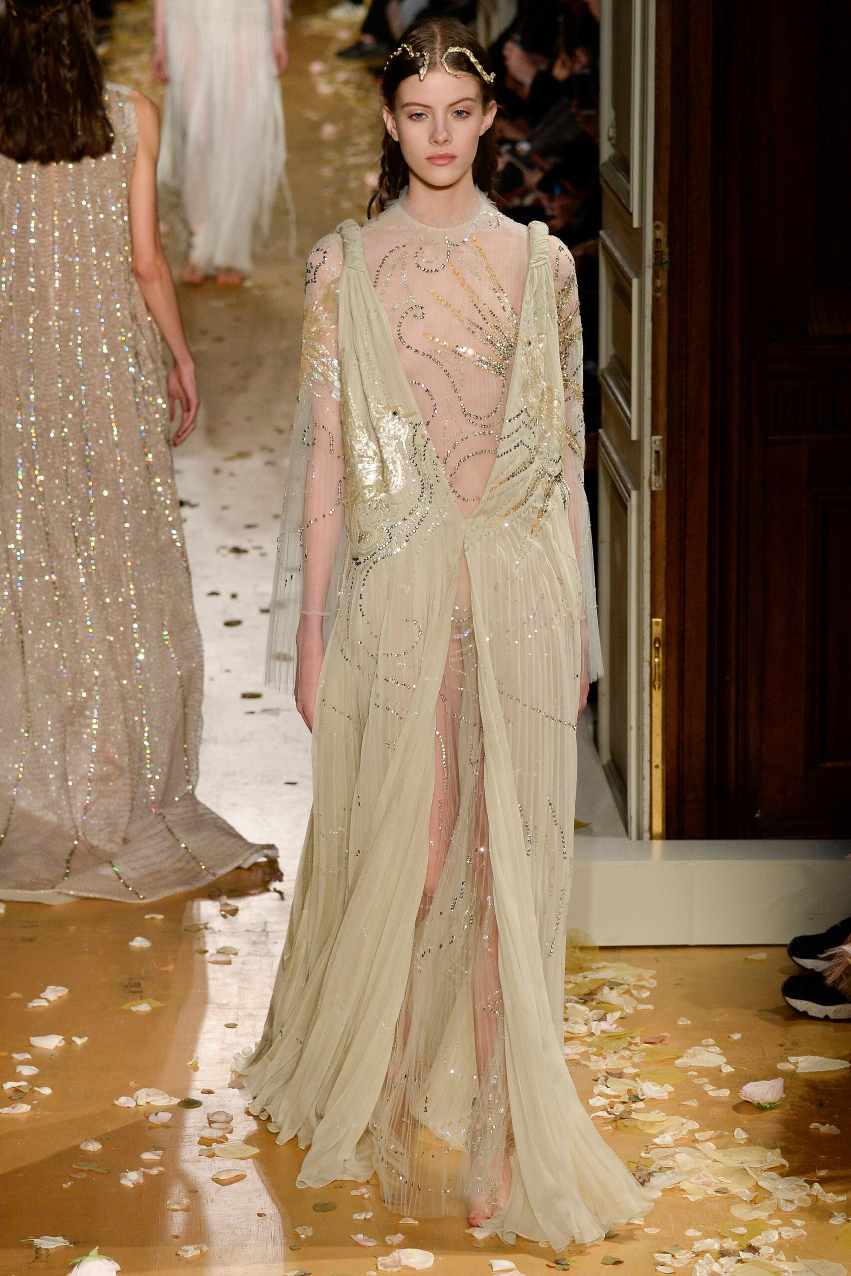Valentino S/S 16 Couture Look 20