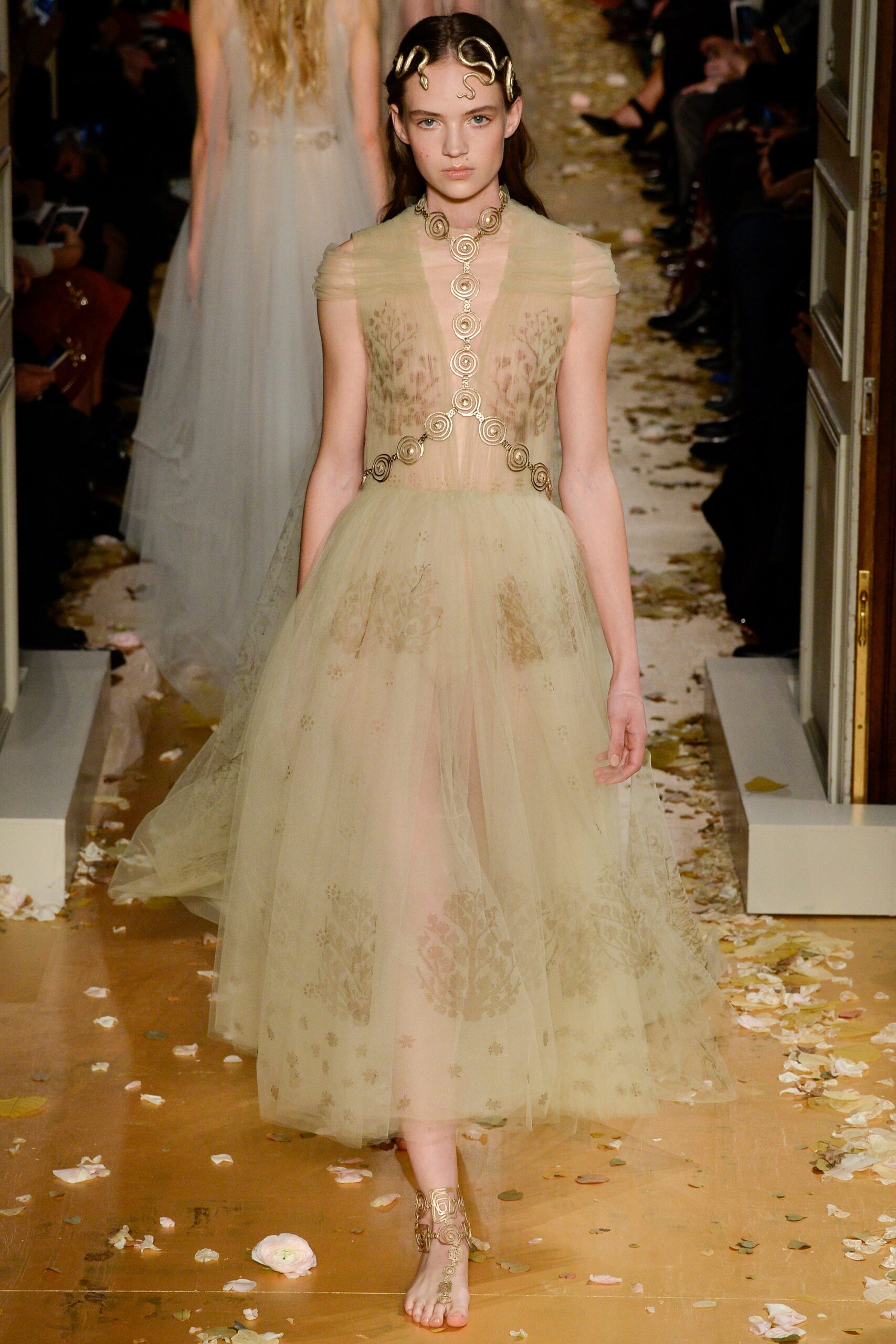 Valentino S/S 16 Couture Look 22