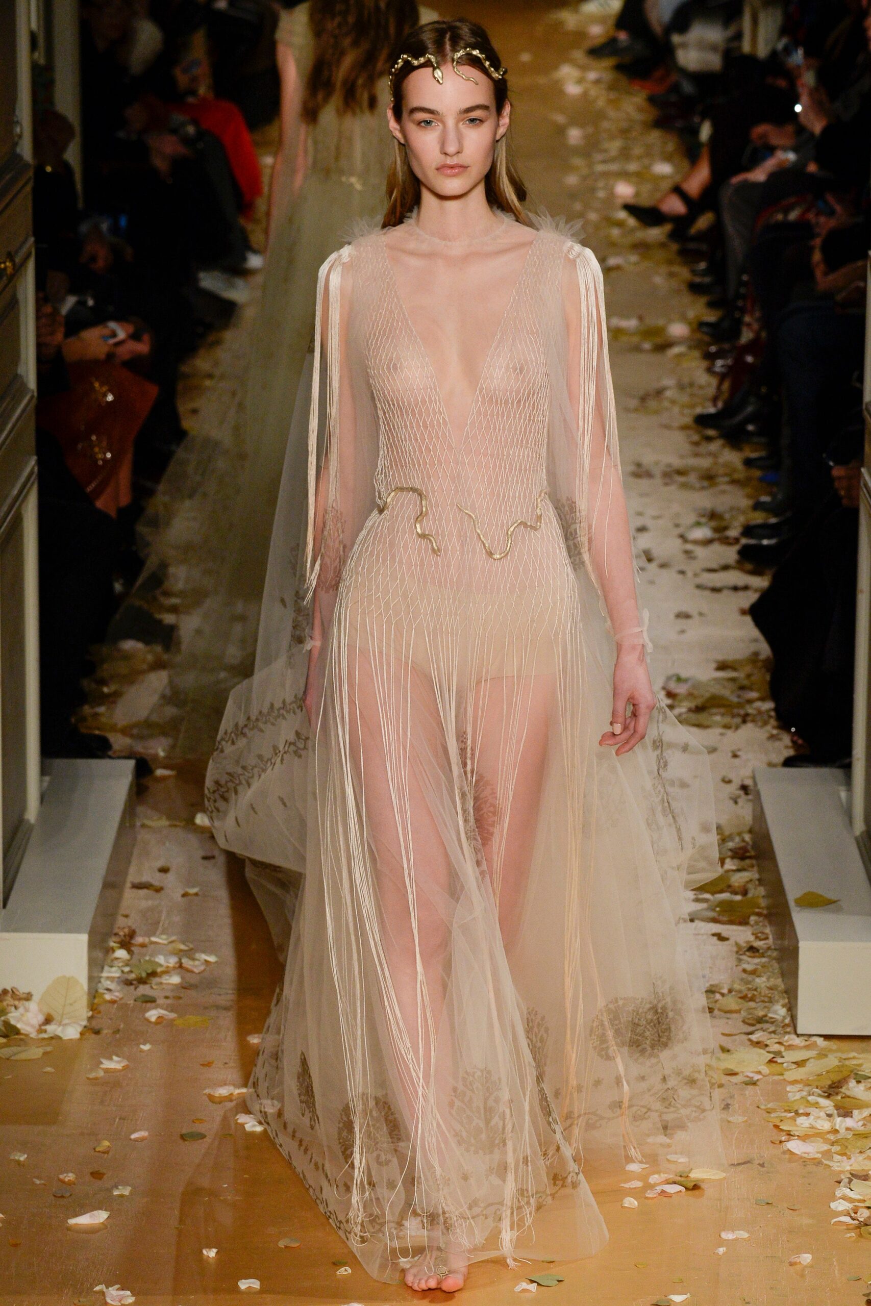 Valentino S/S 16 Couture Look 23