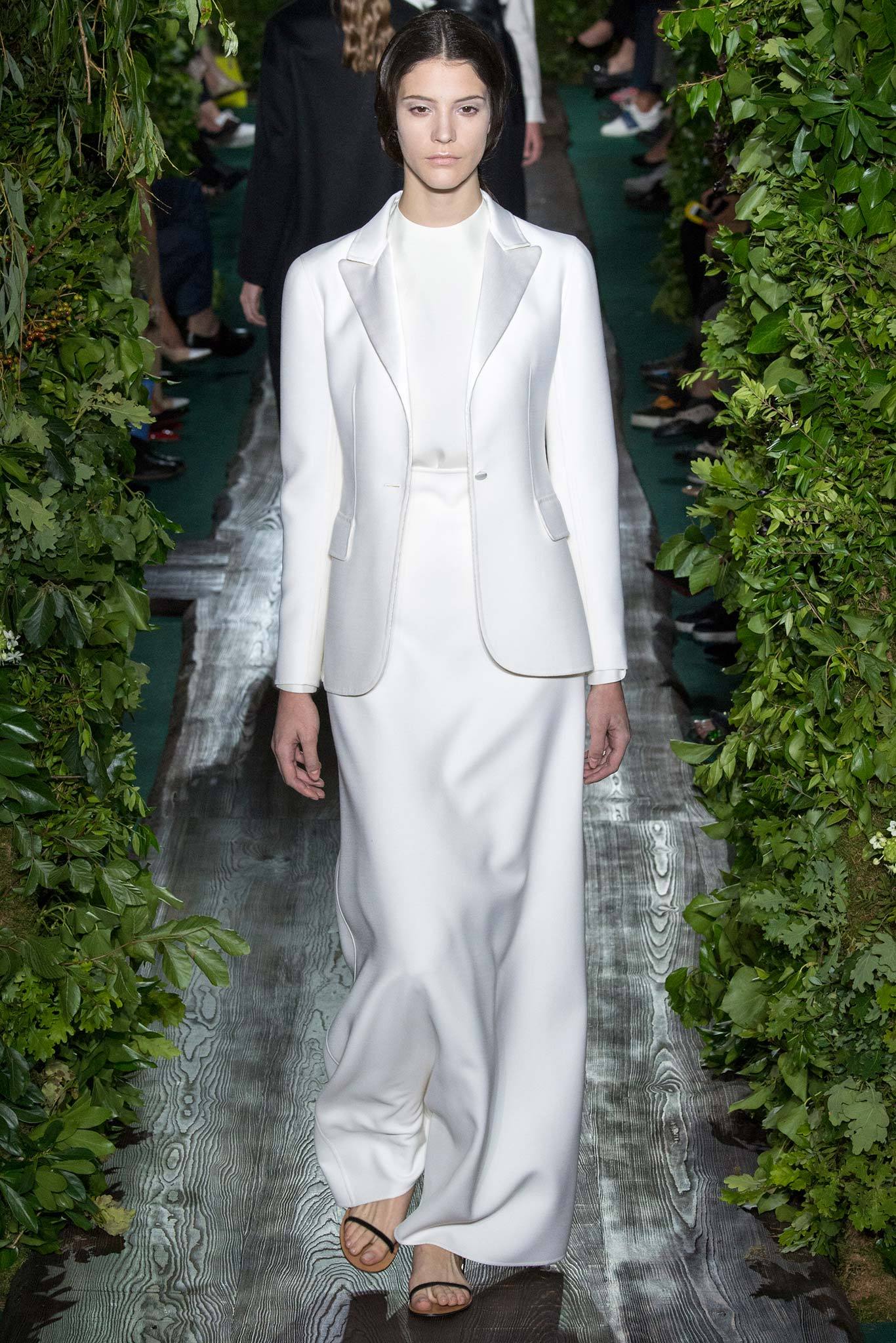 Valentino F/W 14 Couture Look 25