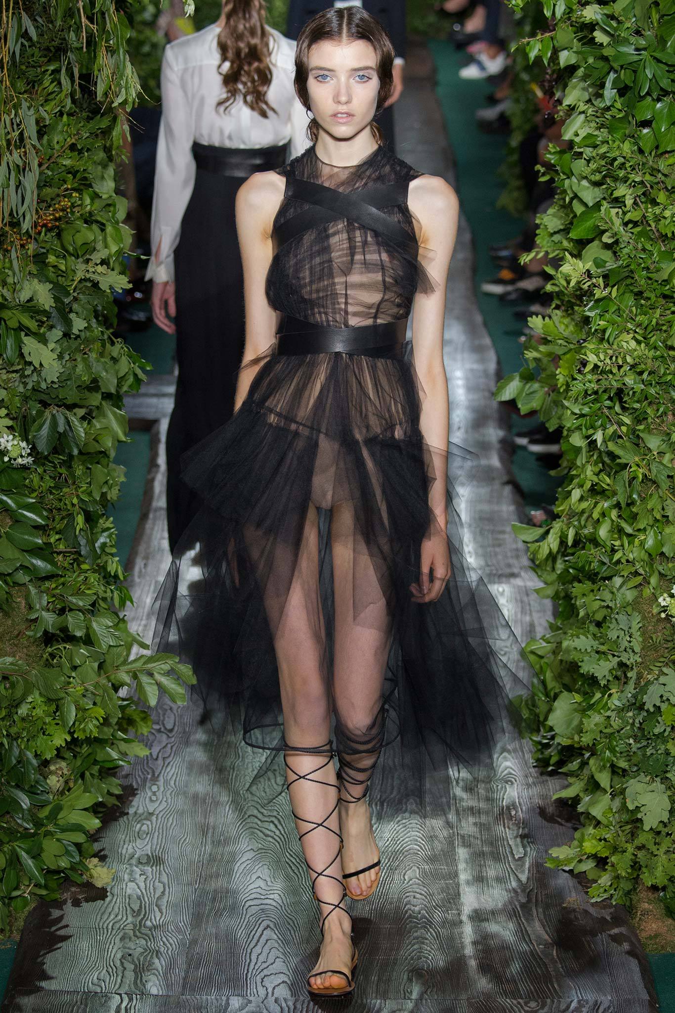 Valentino F/W 14 Couture Look 27