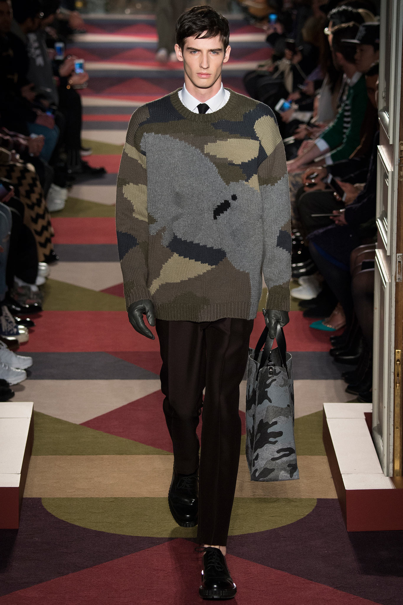 Valentino F/W 15 Menswear Look 28