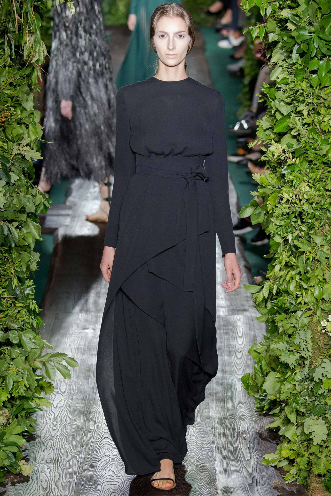 Valentino F/W 14 Couture Look 29