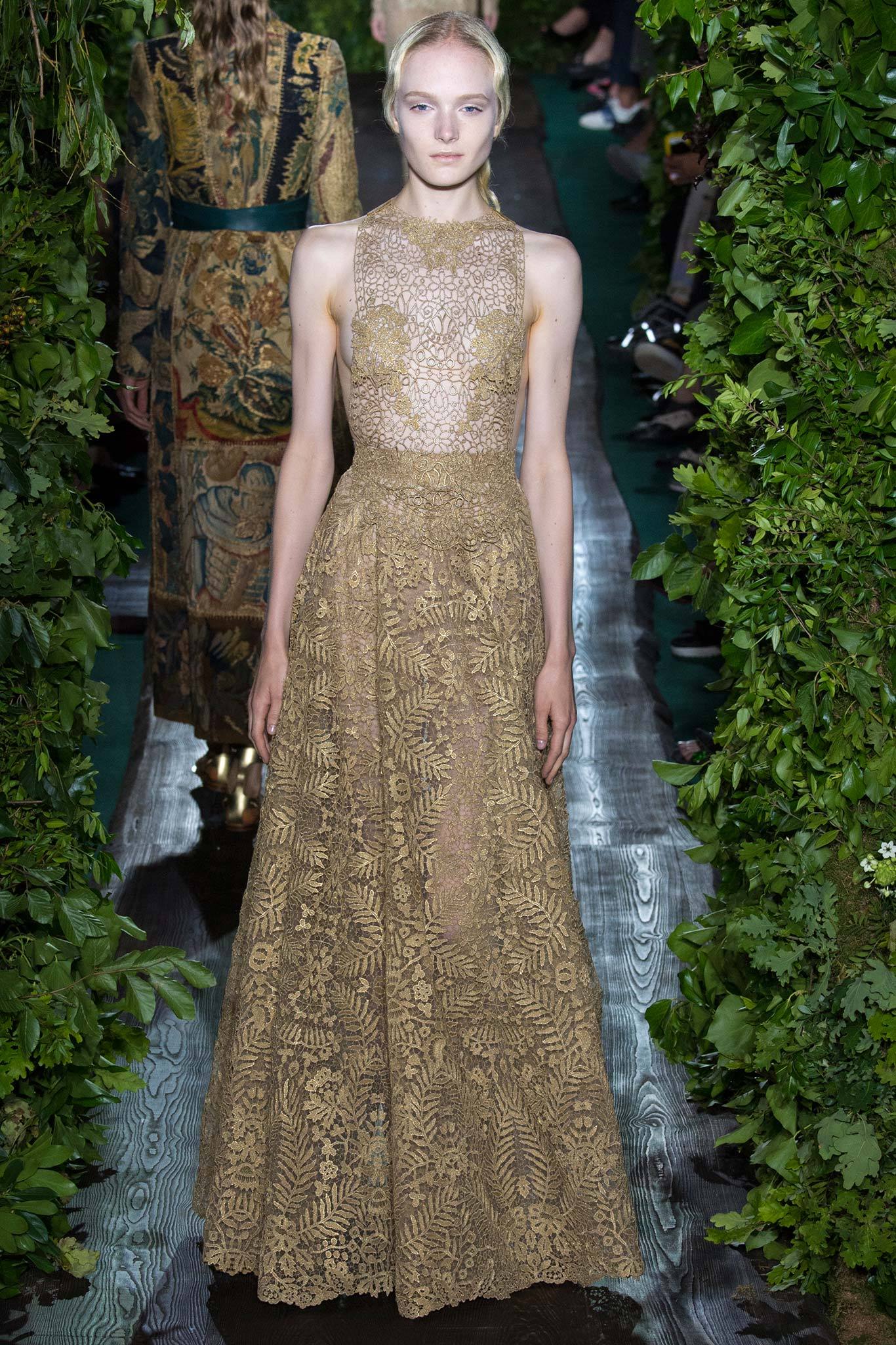 Valentino F/W 14 Couture Look 33