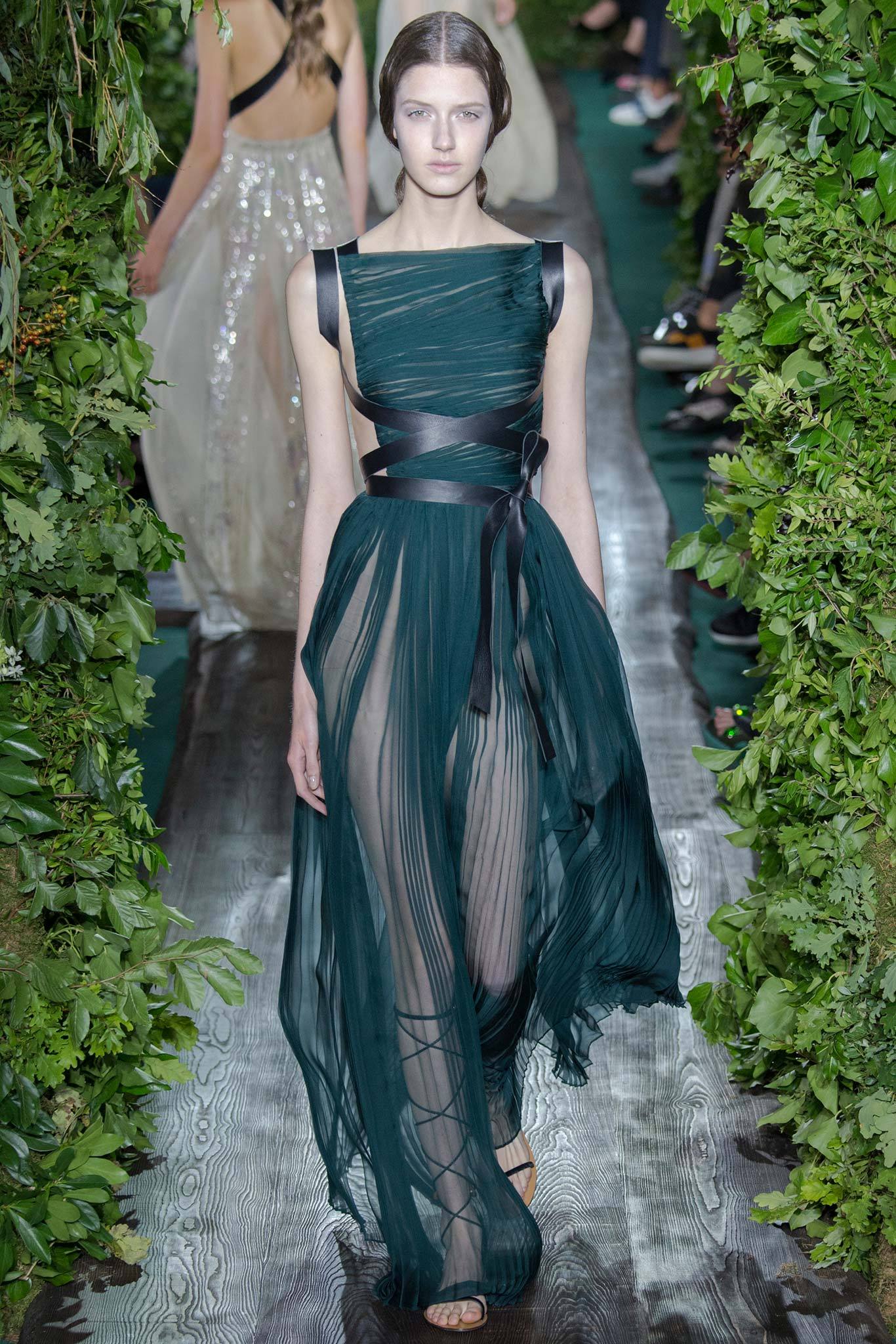 Valentino F/W 14 Couture Look 40