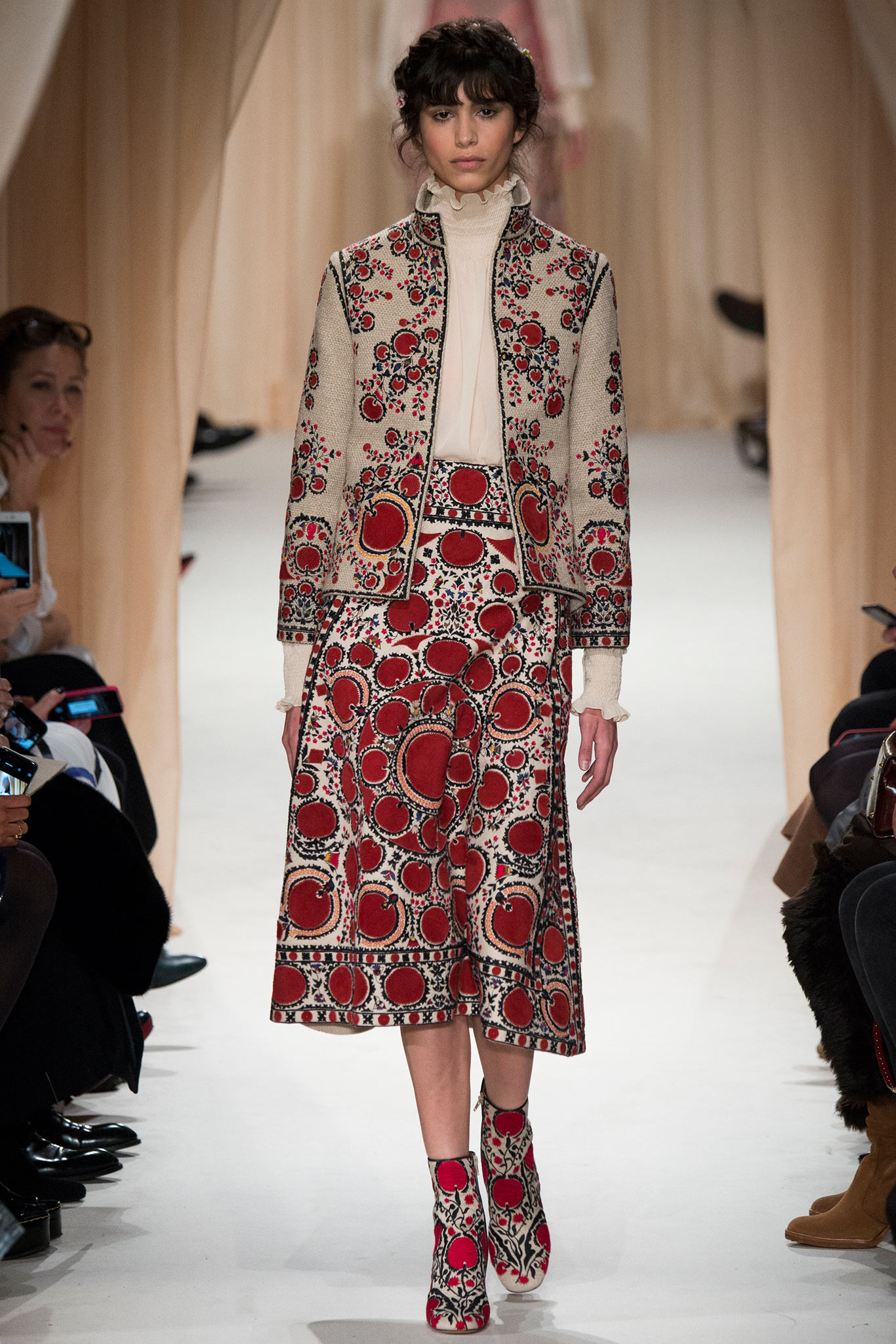 Valentino S/S 15 Couture Look 4