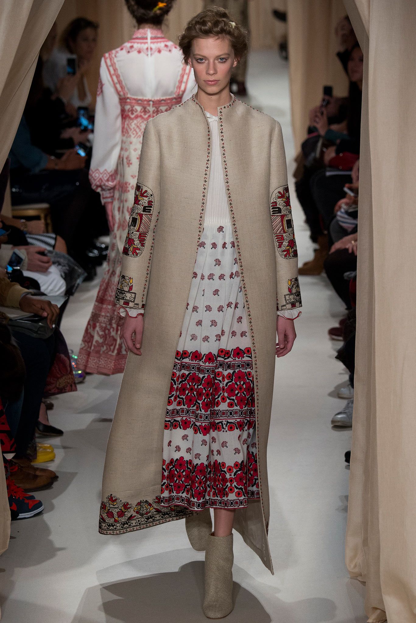 Valentino S/S 15 Couture Look 7