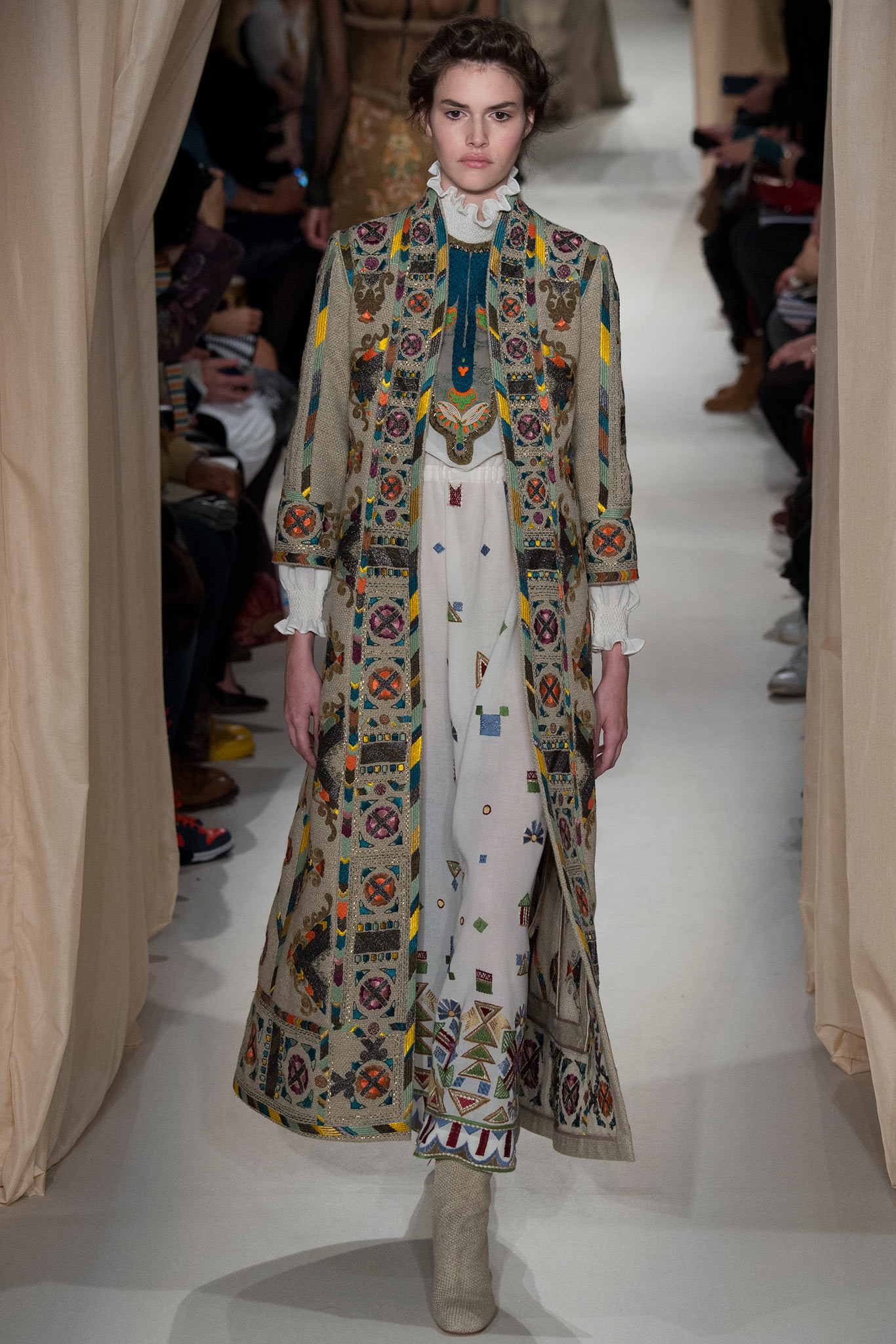 Valentino S/S 15 Couture Look 16