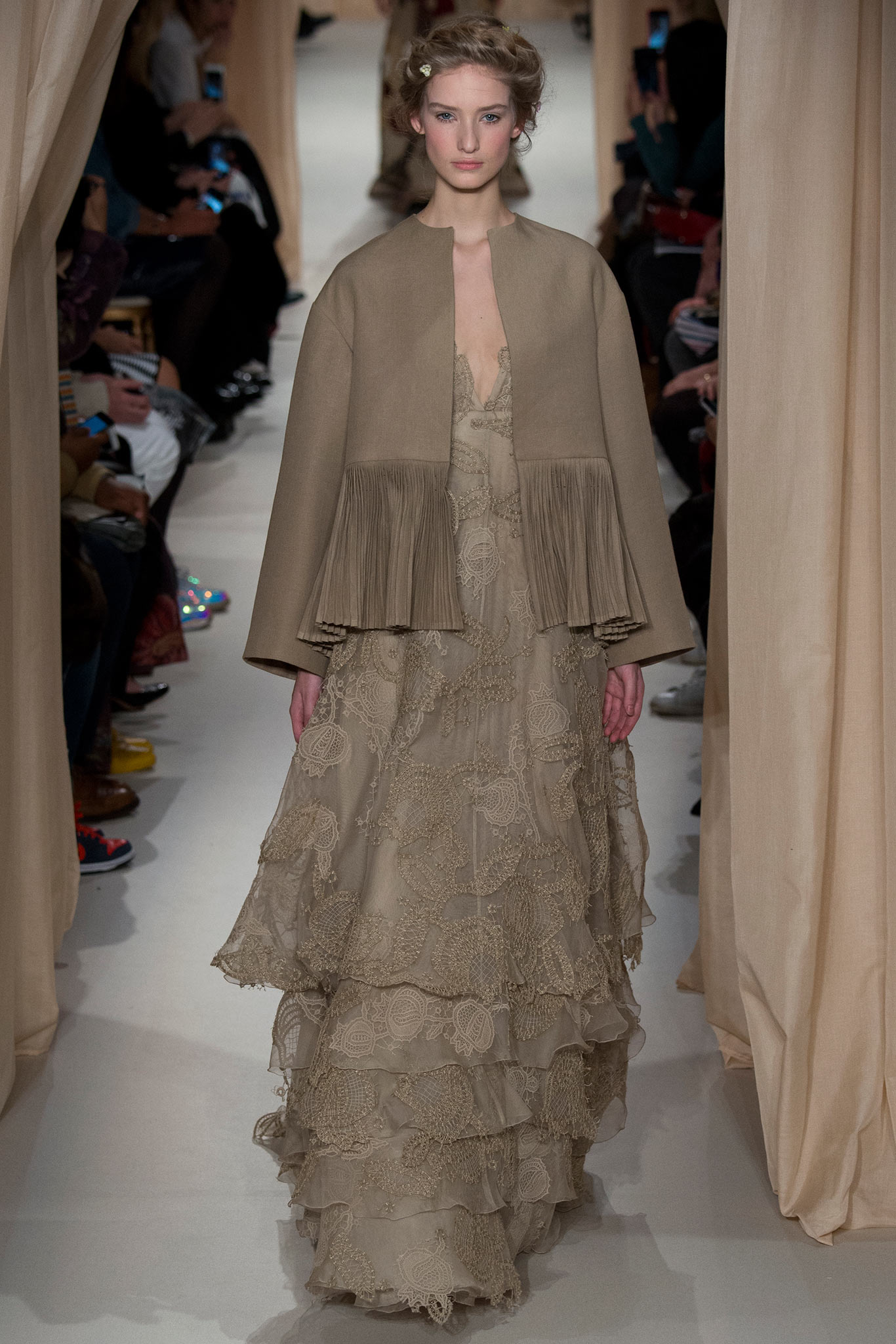 Valentino S/S 15 Couture Look 25