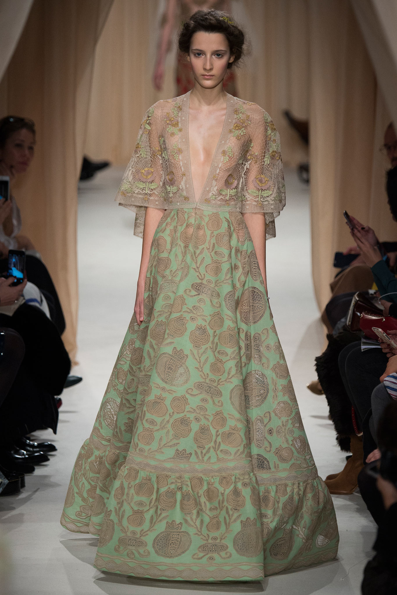 Valentino S/S 15 Couture Look 31