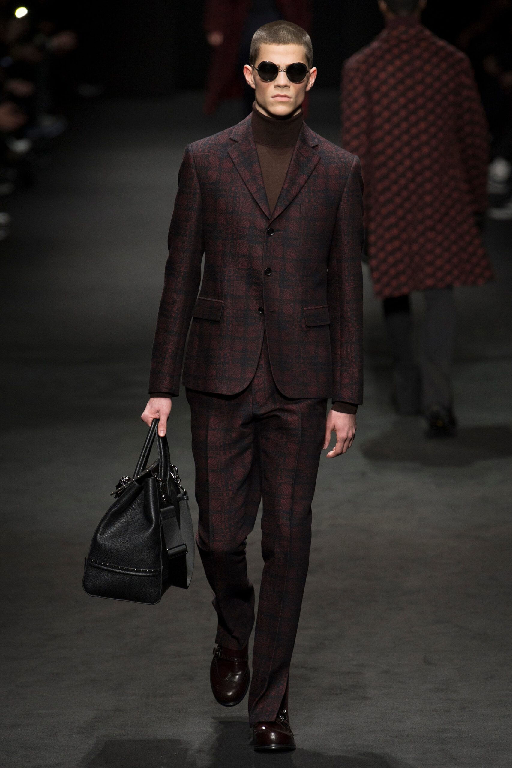Versace F/W 17 Menswear Look 2