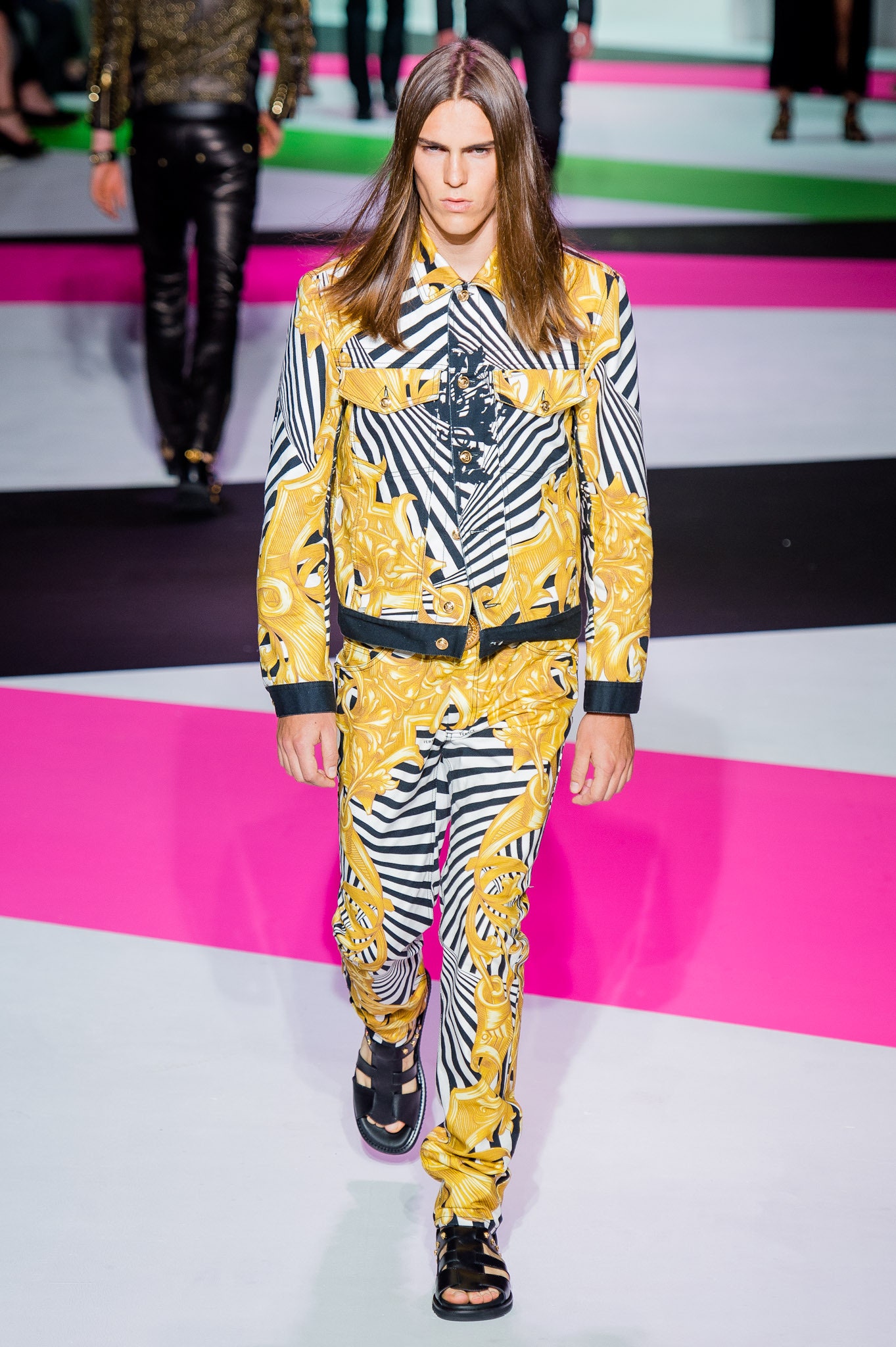 Versace S/S 14 Menswear Look 3