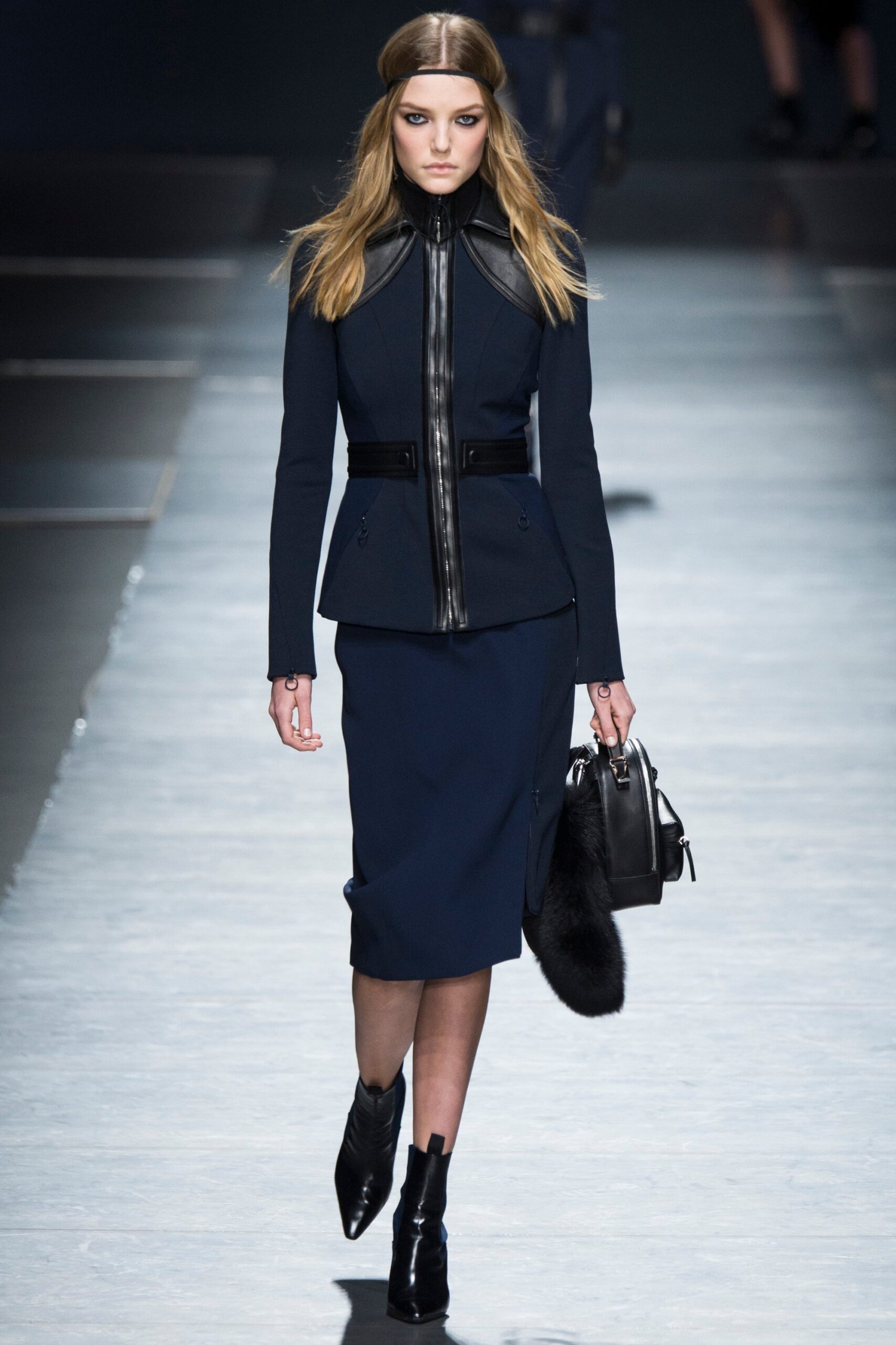 Versace Fall 2016 Ready-to-Wear