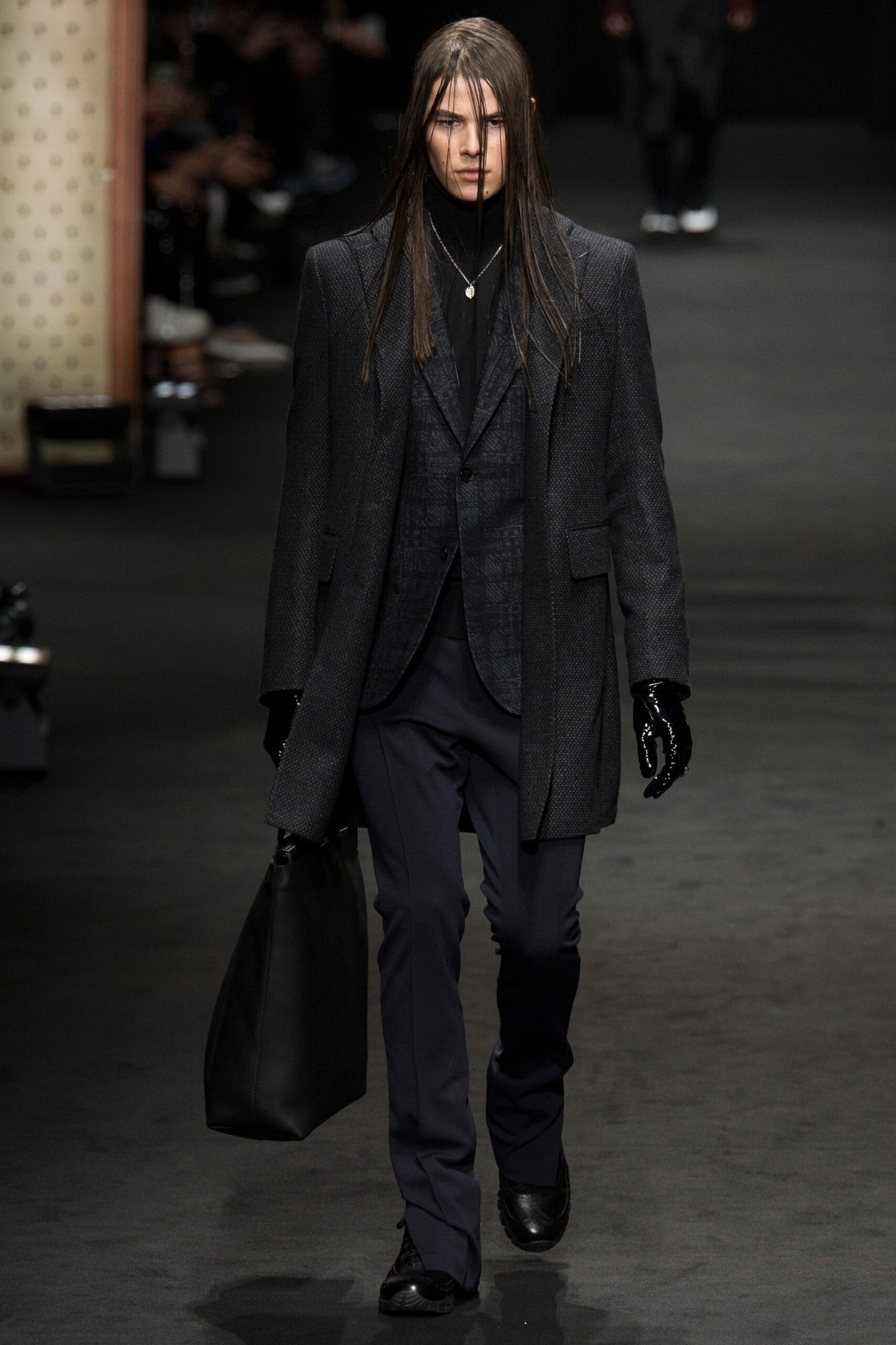 Versace F/W 17 Menswear Look 5