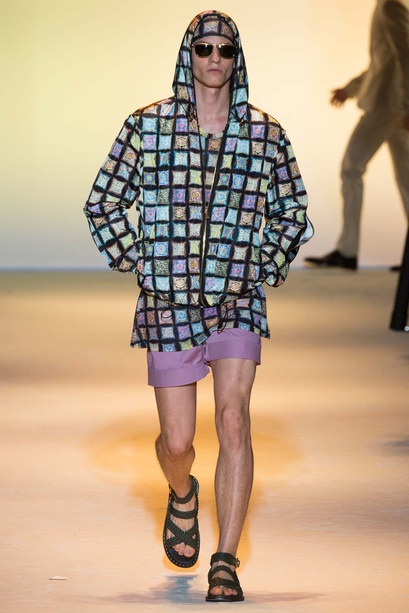 Versace S/S 16 Menswear Look 4