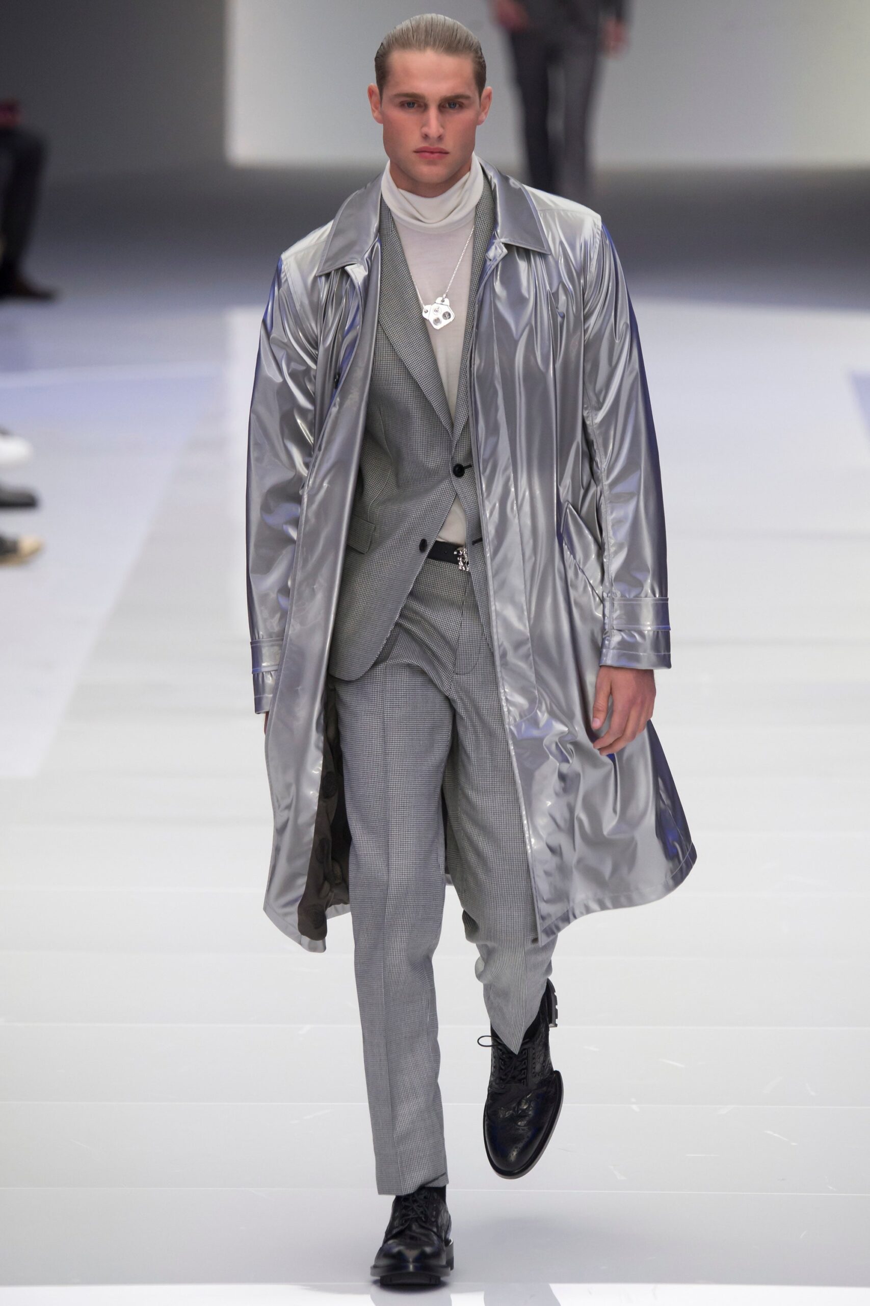 Versace Fall 2016 Menswear