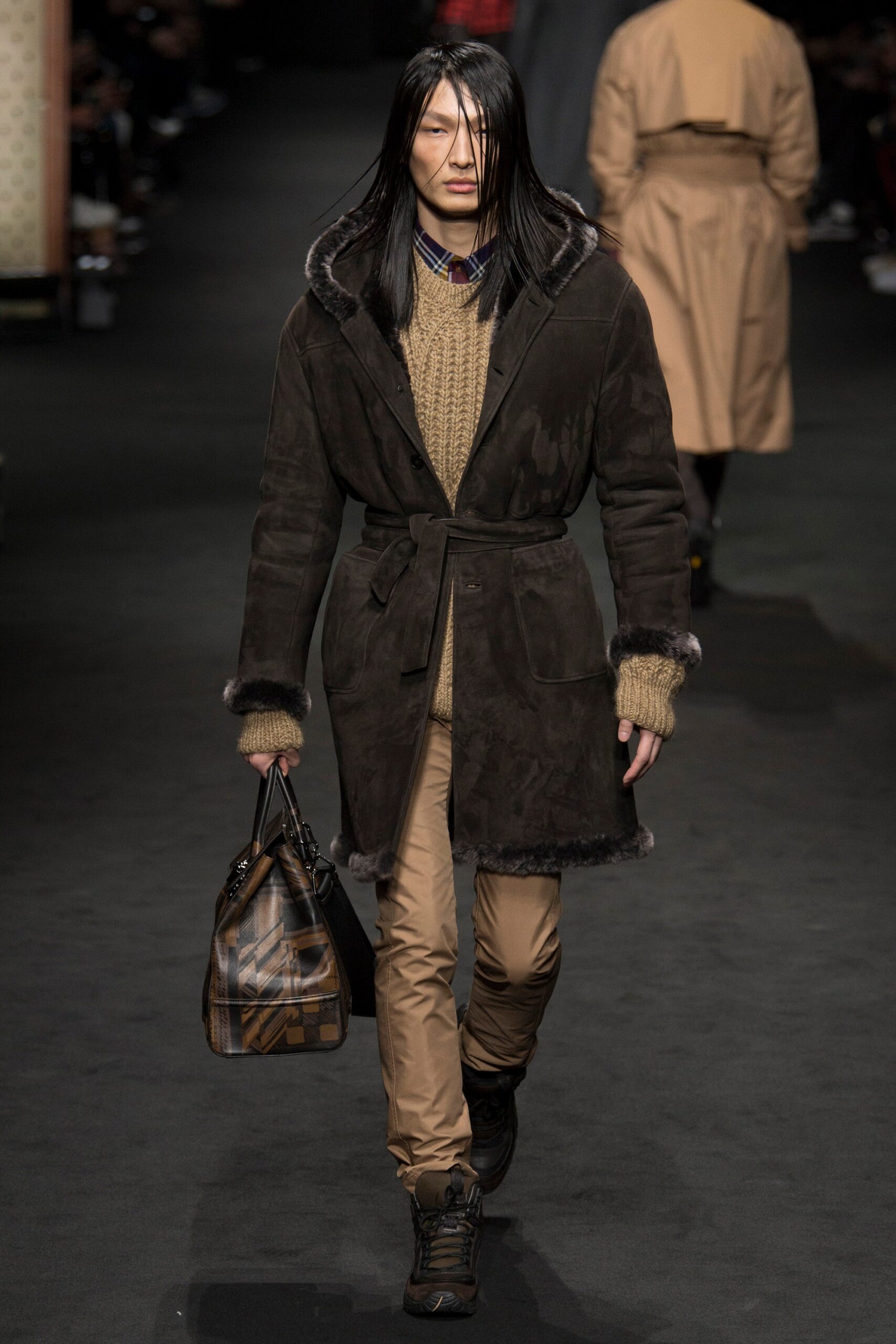 Versace F/W 17 Menswear Look 10
