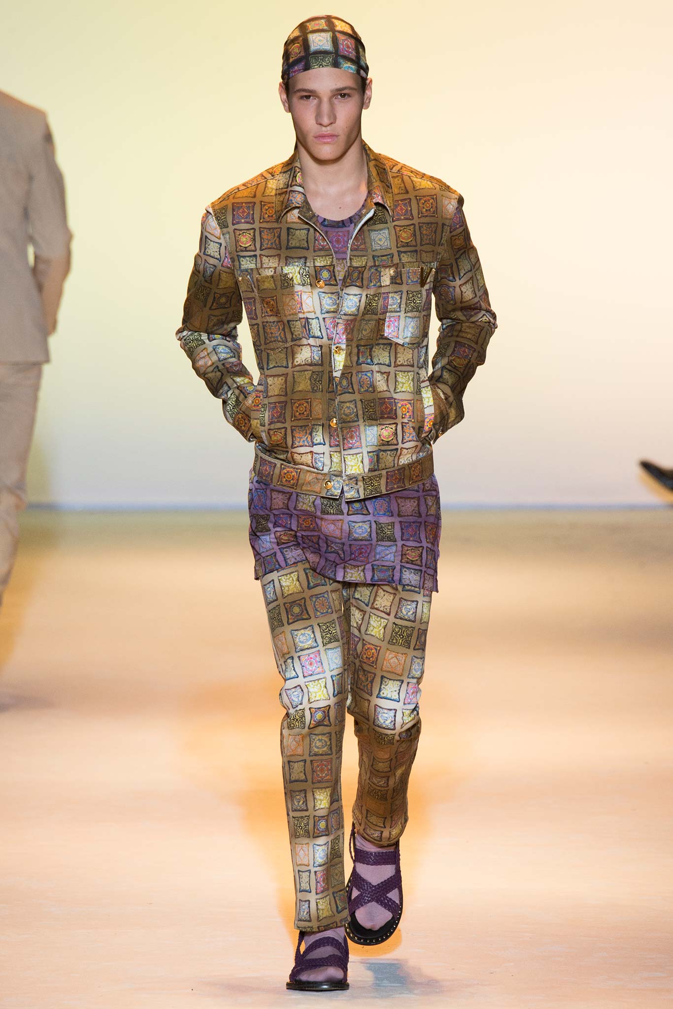 Versace S/S 16 Menswear Look 7