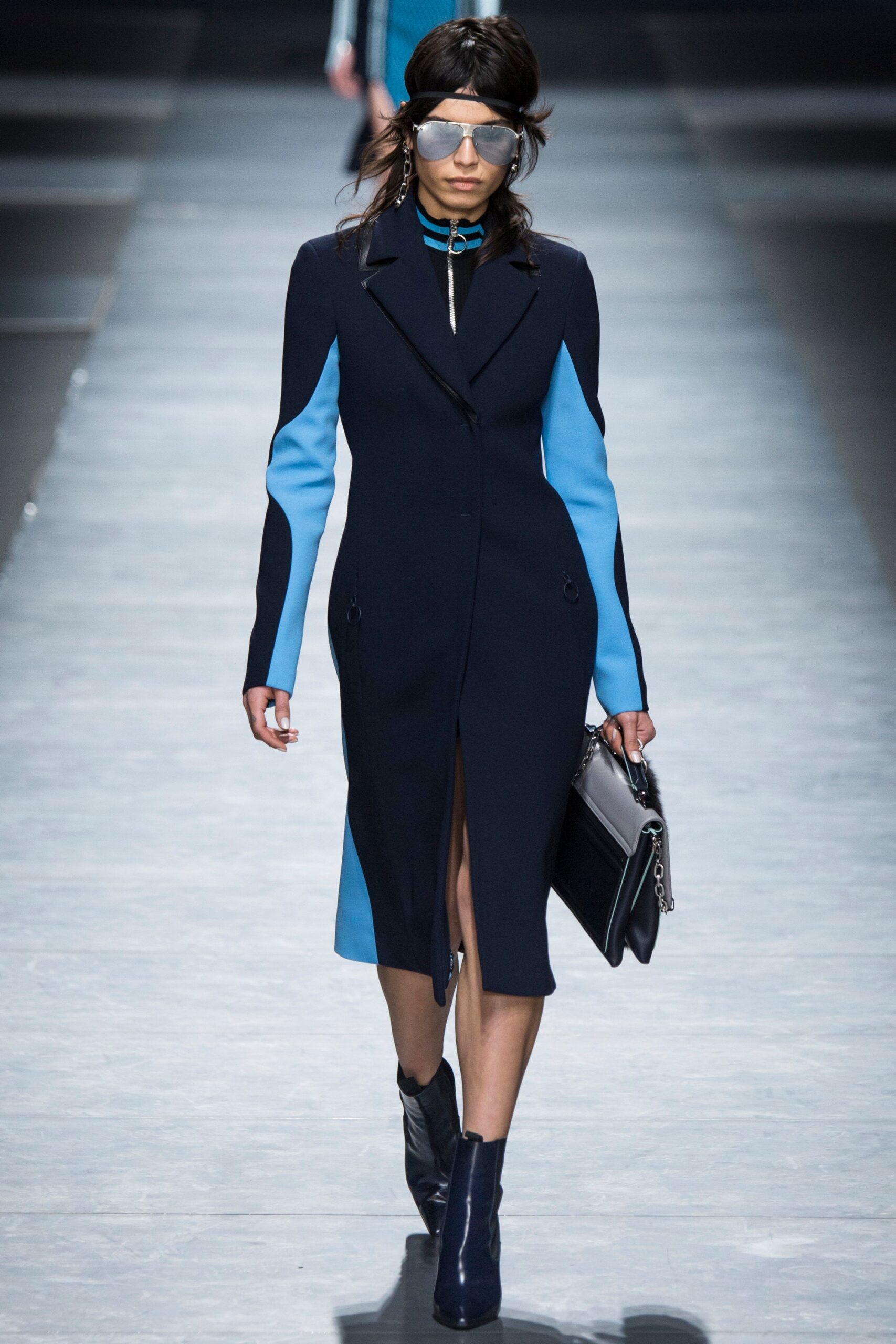 Versace F/W 16 Look 6