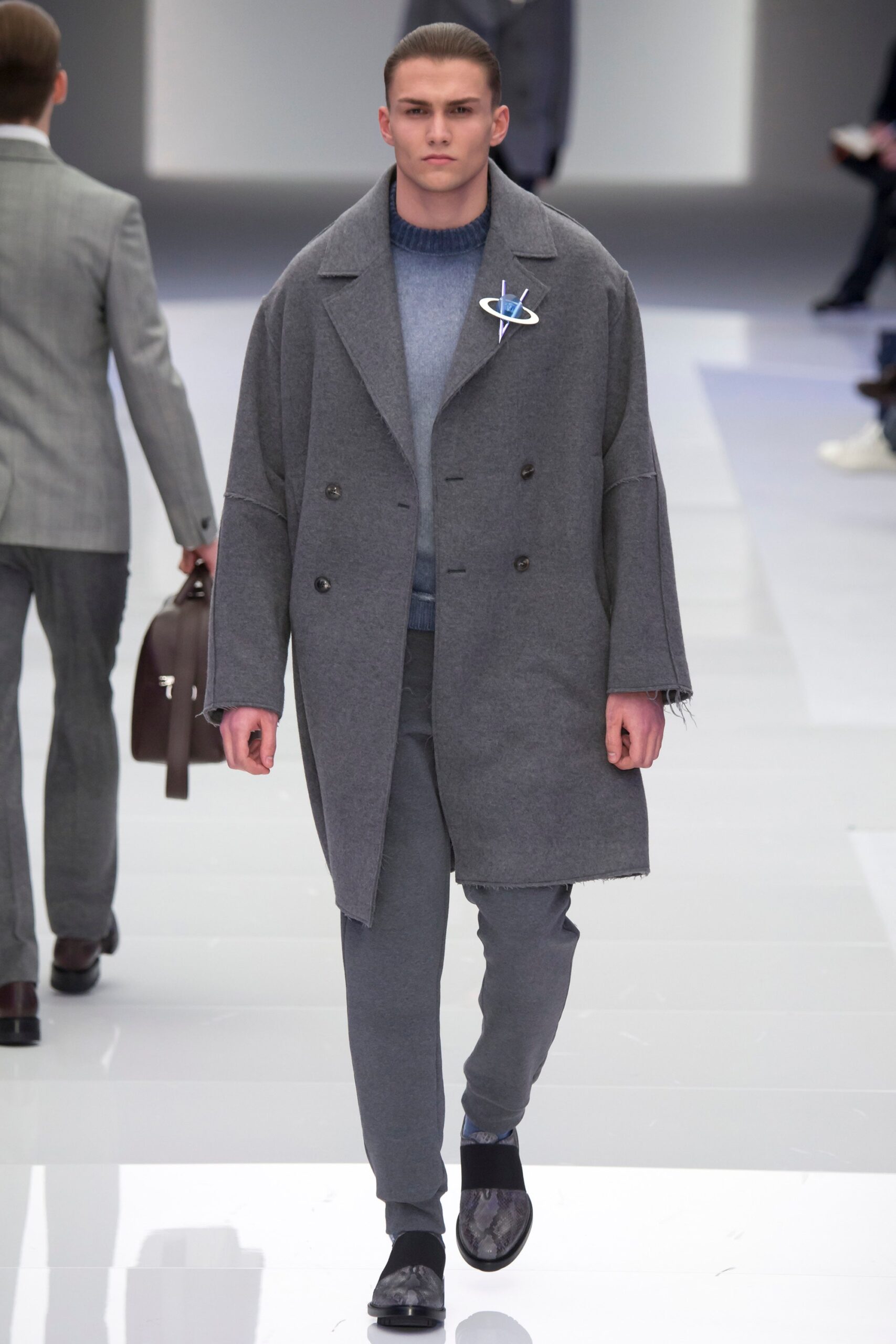 Versace F/W 16 Menswear Look 4