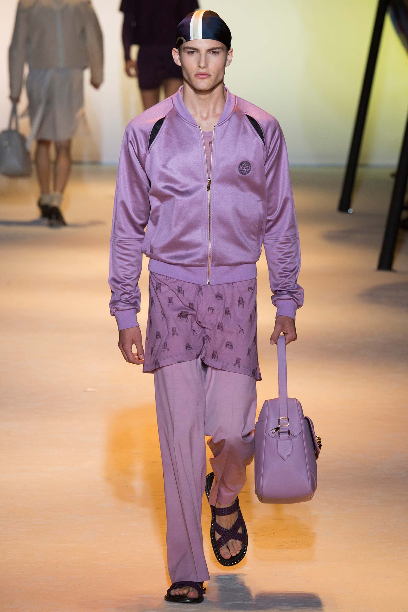 Versace S/S 16 Menswear Look 9