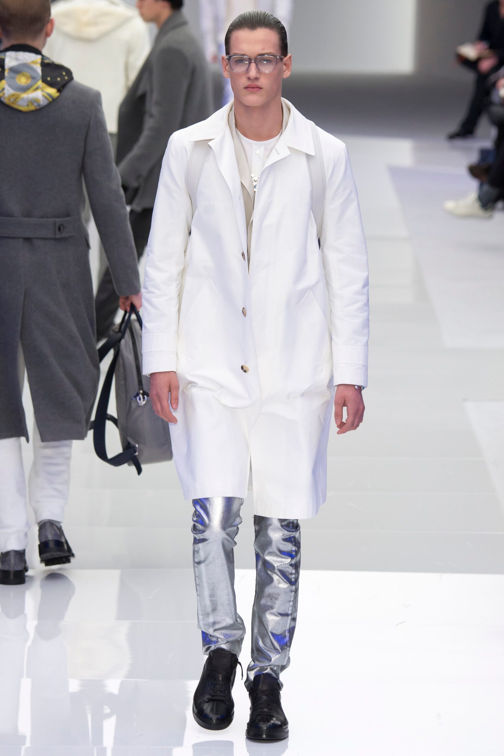 Versace F/W 16 Menswear Look 7