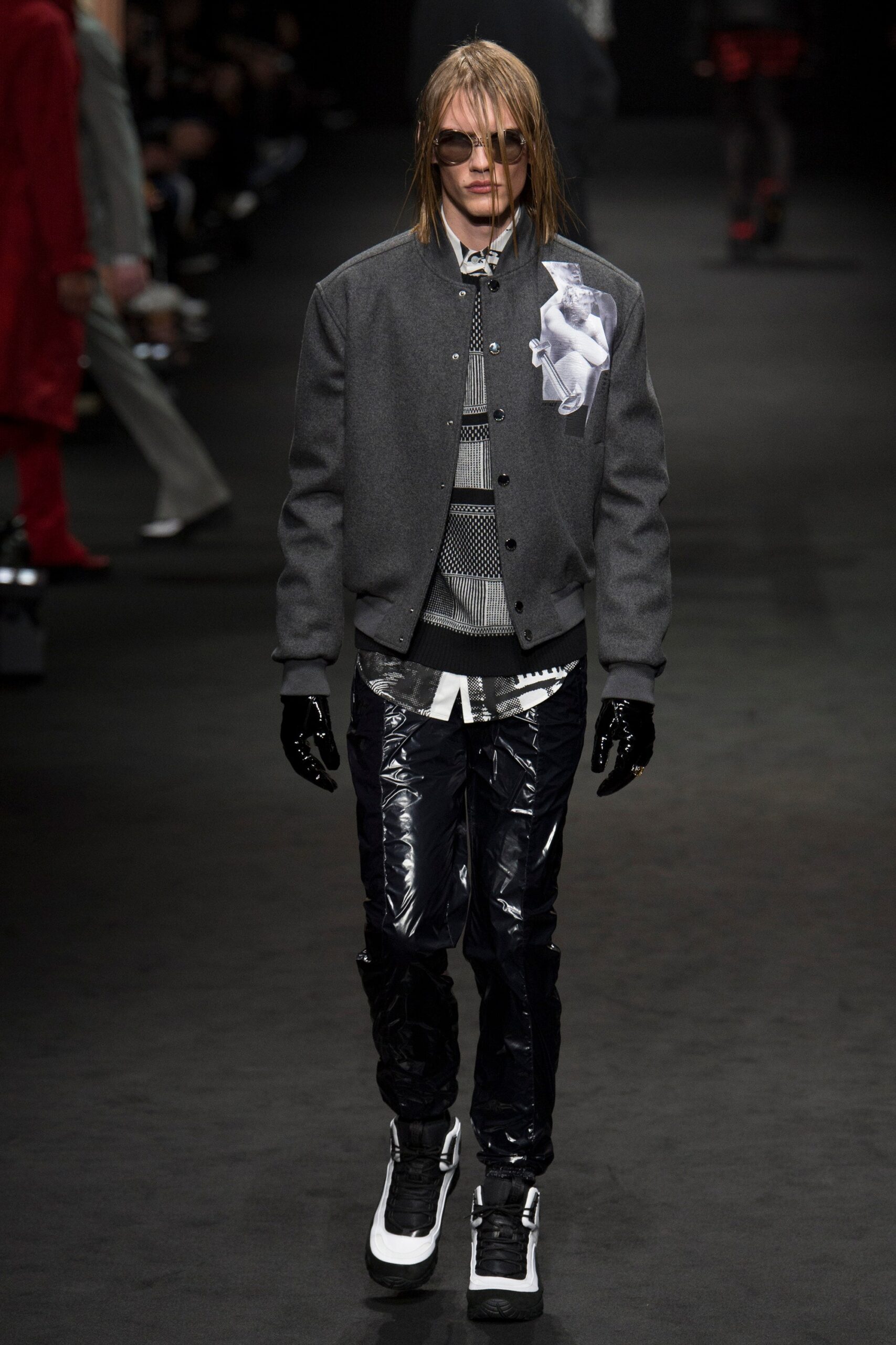 Versace F/W 17 Menswear Look 14