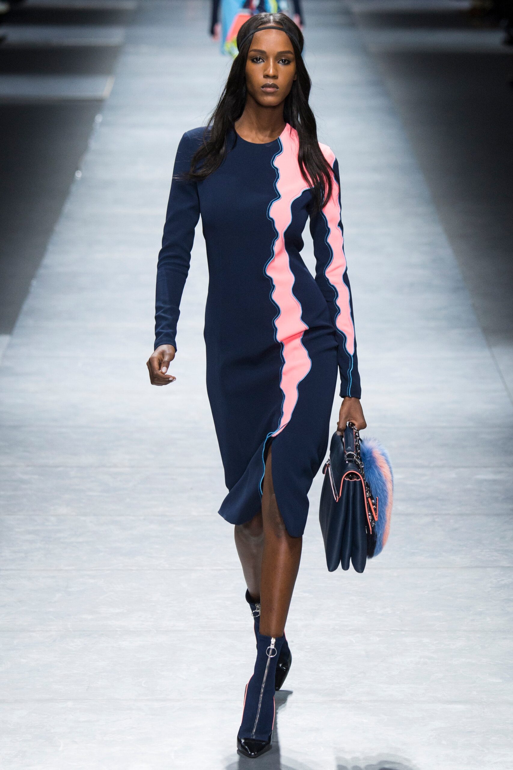 Versace F/W 16 Look 11