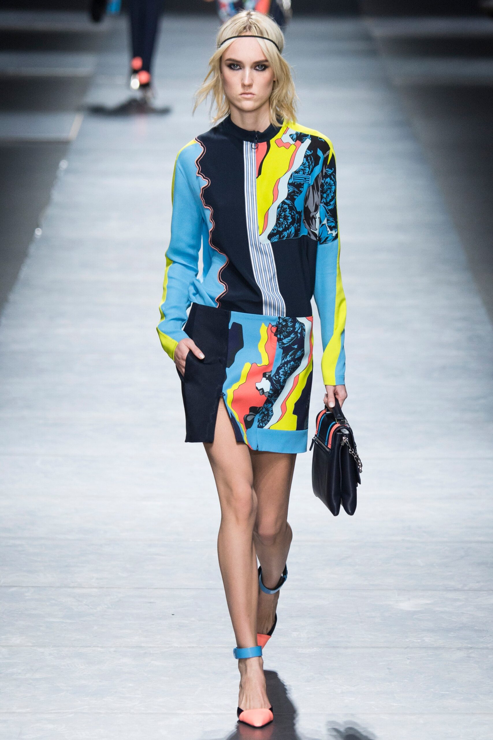 Versace F/W 16 Look 12
